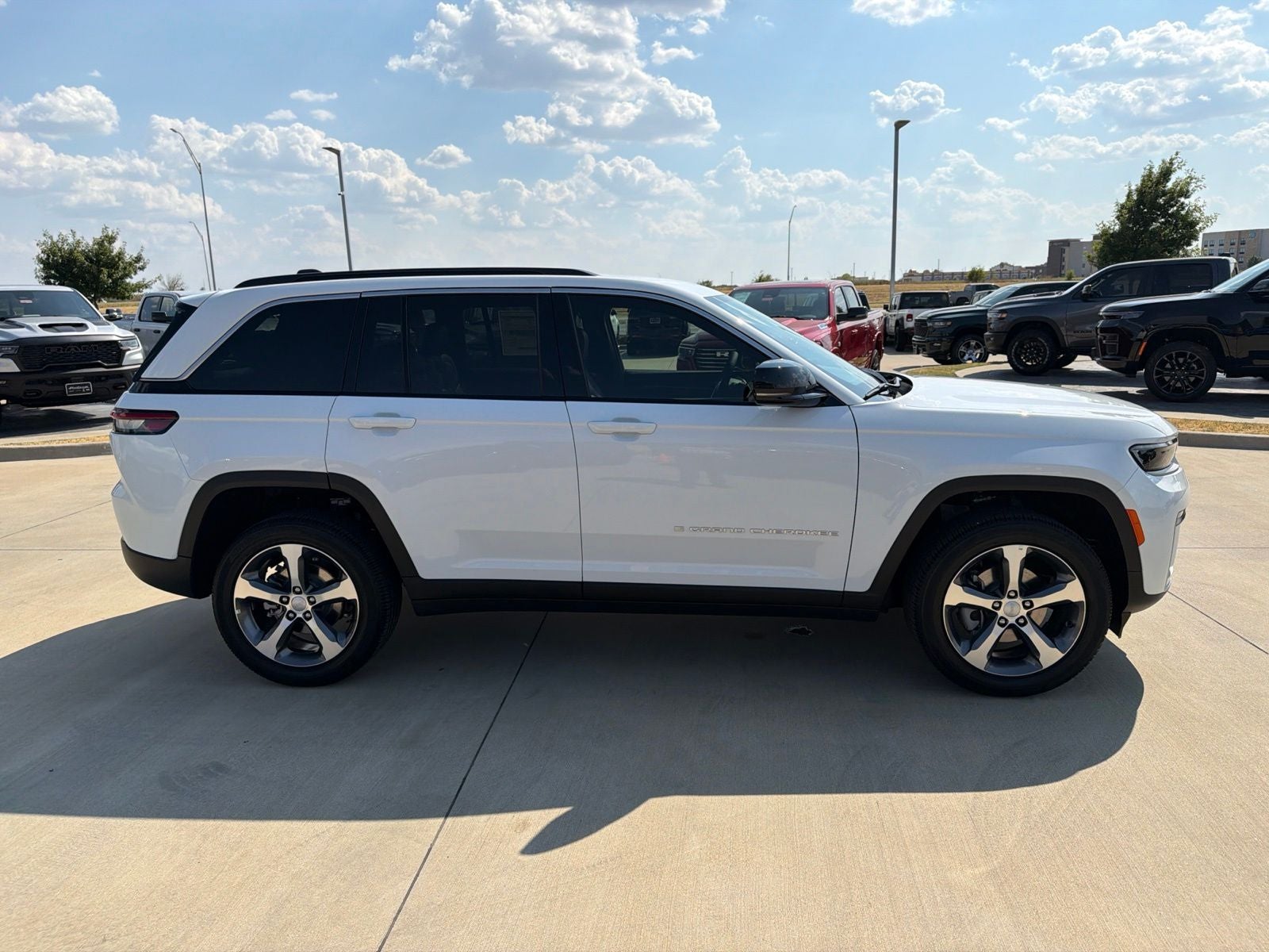 2026 Jeep Grand Cherokee GRAND CHEROKEE LIMITED 4X4