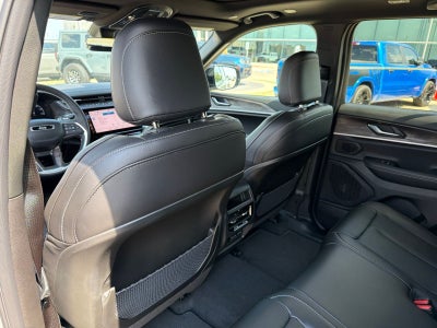 2027 Jeep Grand Cherokee GRAND CHEROKEE LIMITED 4X4