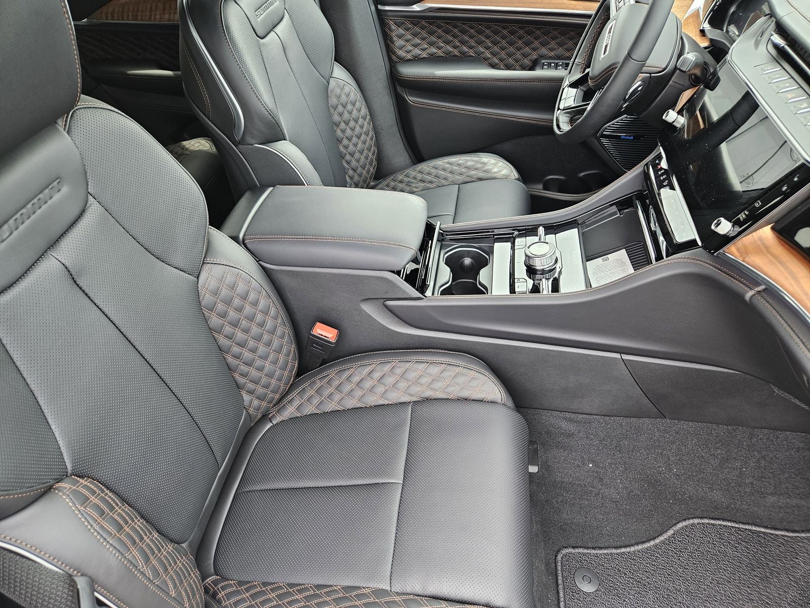 2026 Jeep Grand Cherokee GRAND CHEROKEE SUMMIT 4X4