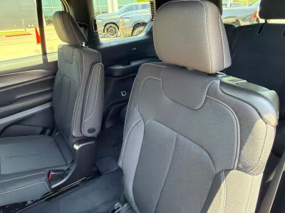 2026 Jeep Grand Cherokee L GRAND CHEROKEE L LAREDO X 4X2