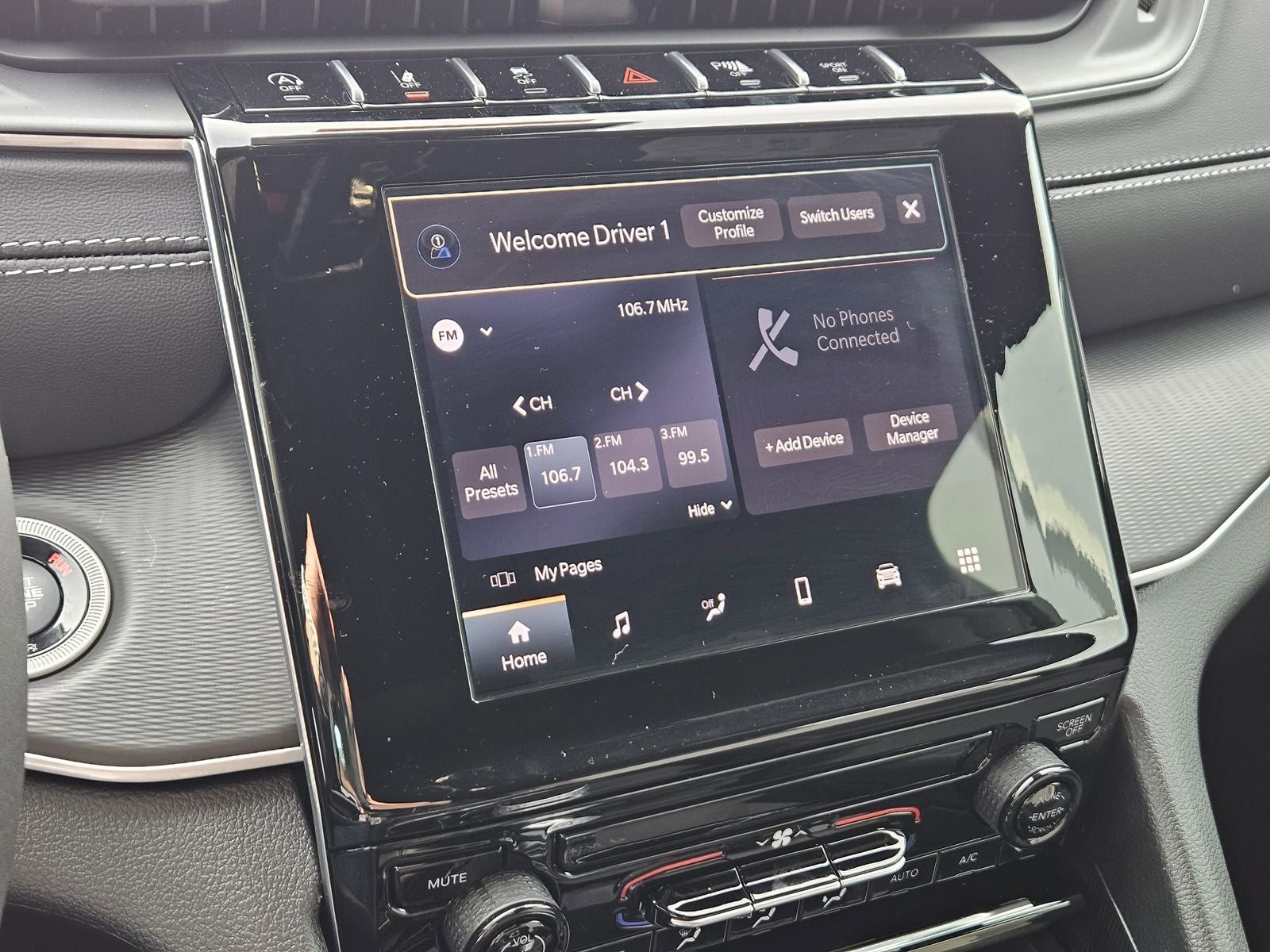 2025 Jeep Grand Cherokee L GRAND CHEROKEE L LAREDO X 4X2