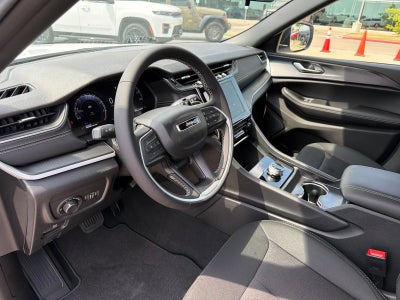 2026 Jeep Grand Cherokee L GRAND CHEROKEE L LAREDO 4X2
