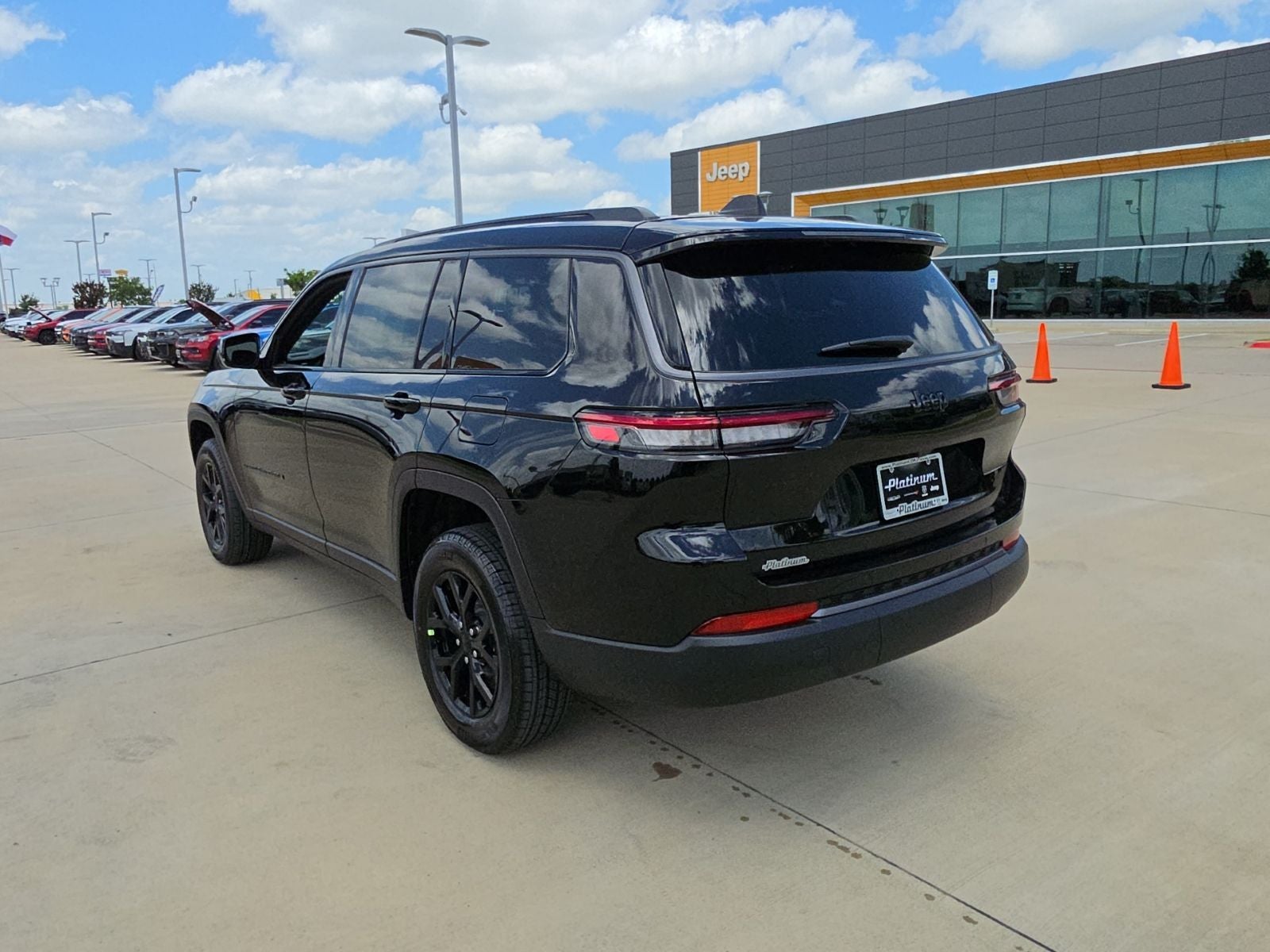 2026 Jeep Grand Cherokee L GRAND CHEROKEE L LAREDO ALTITUDE 4X2