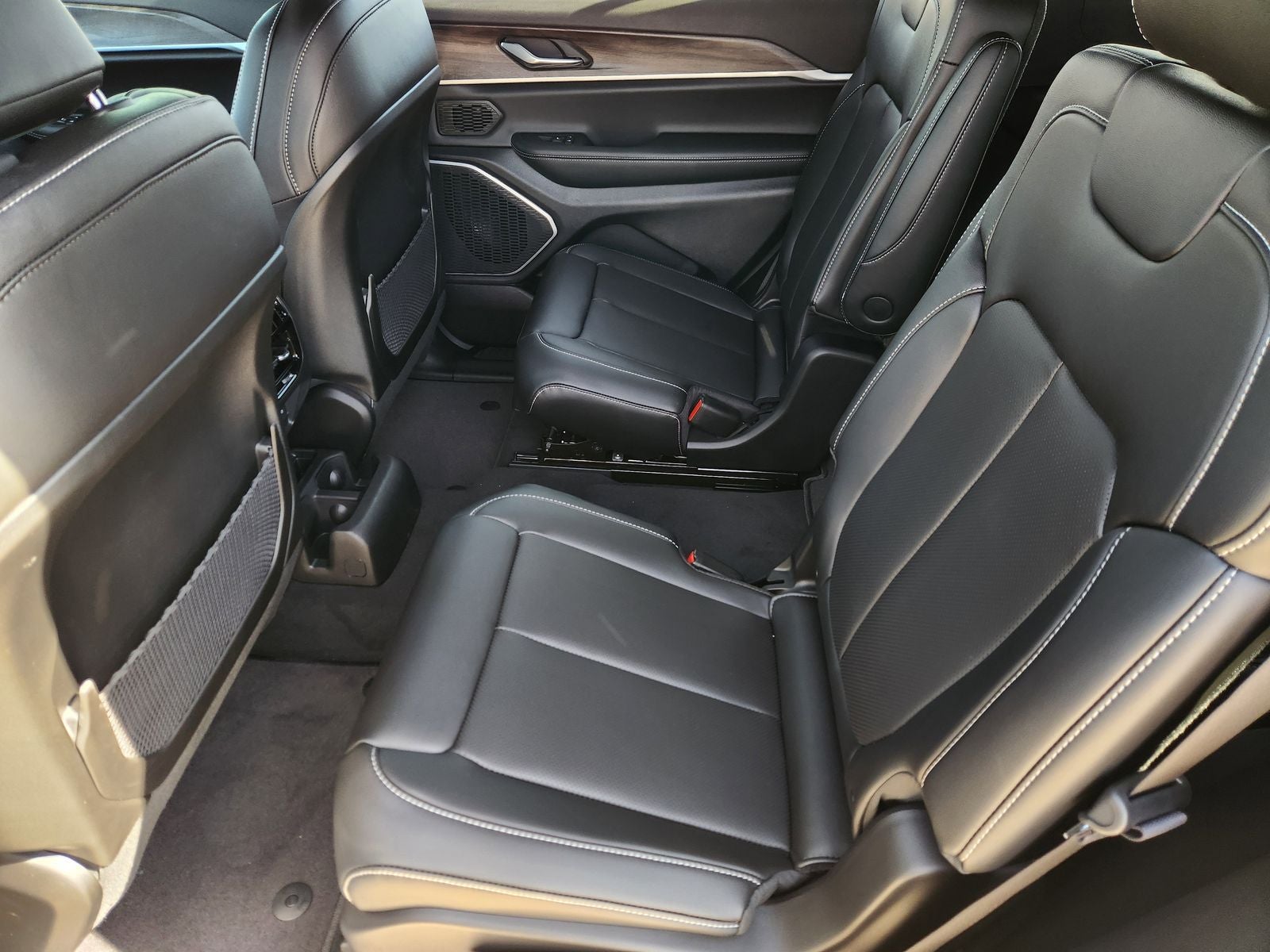 2026 Jeep Grand Cherokee L GRAND CHEROKEE L LIMITED 4X2