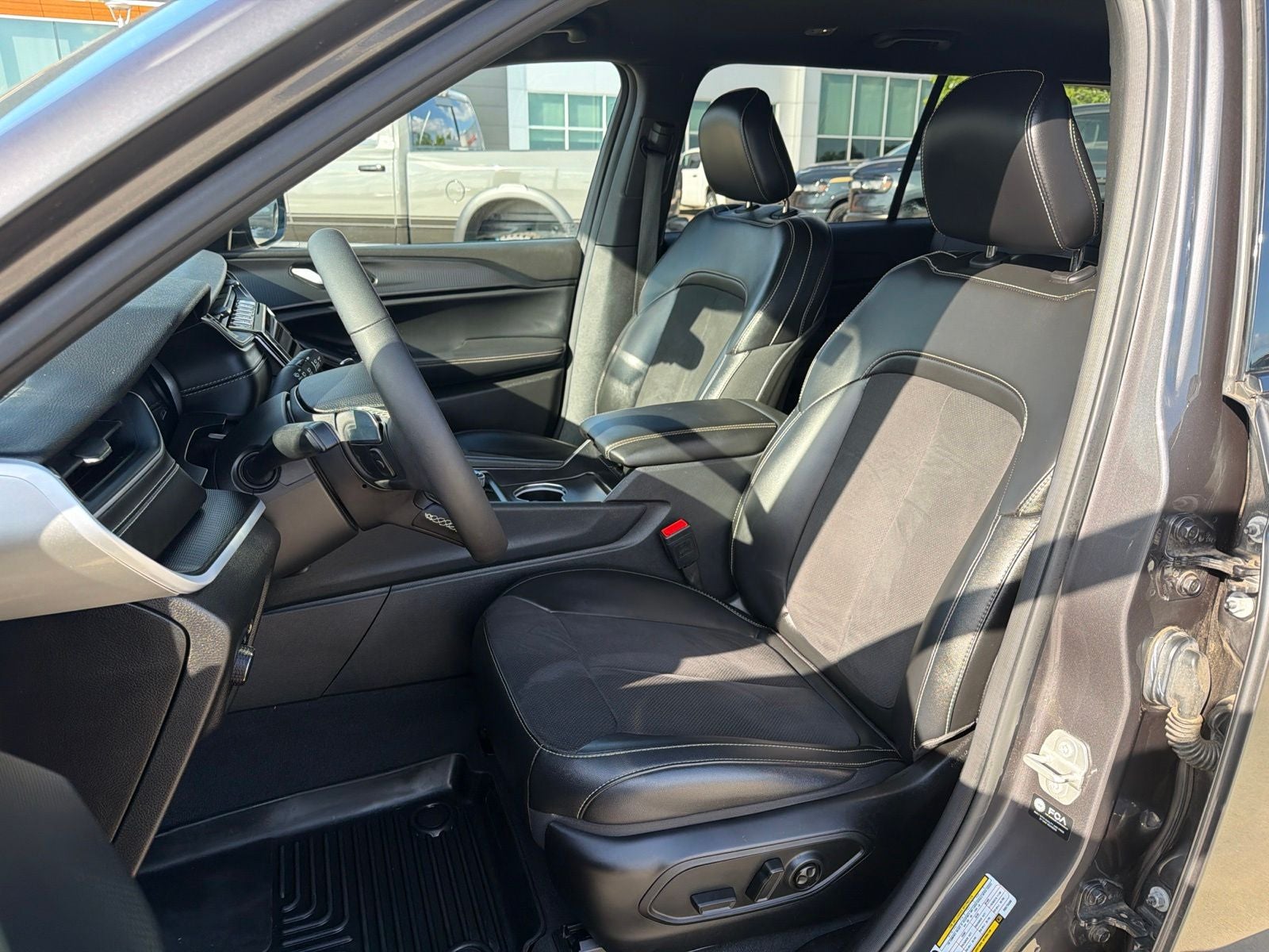 2024 Jeep Grand Cherokee L Altitude 4x4