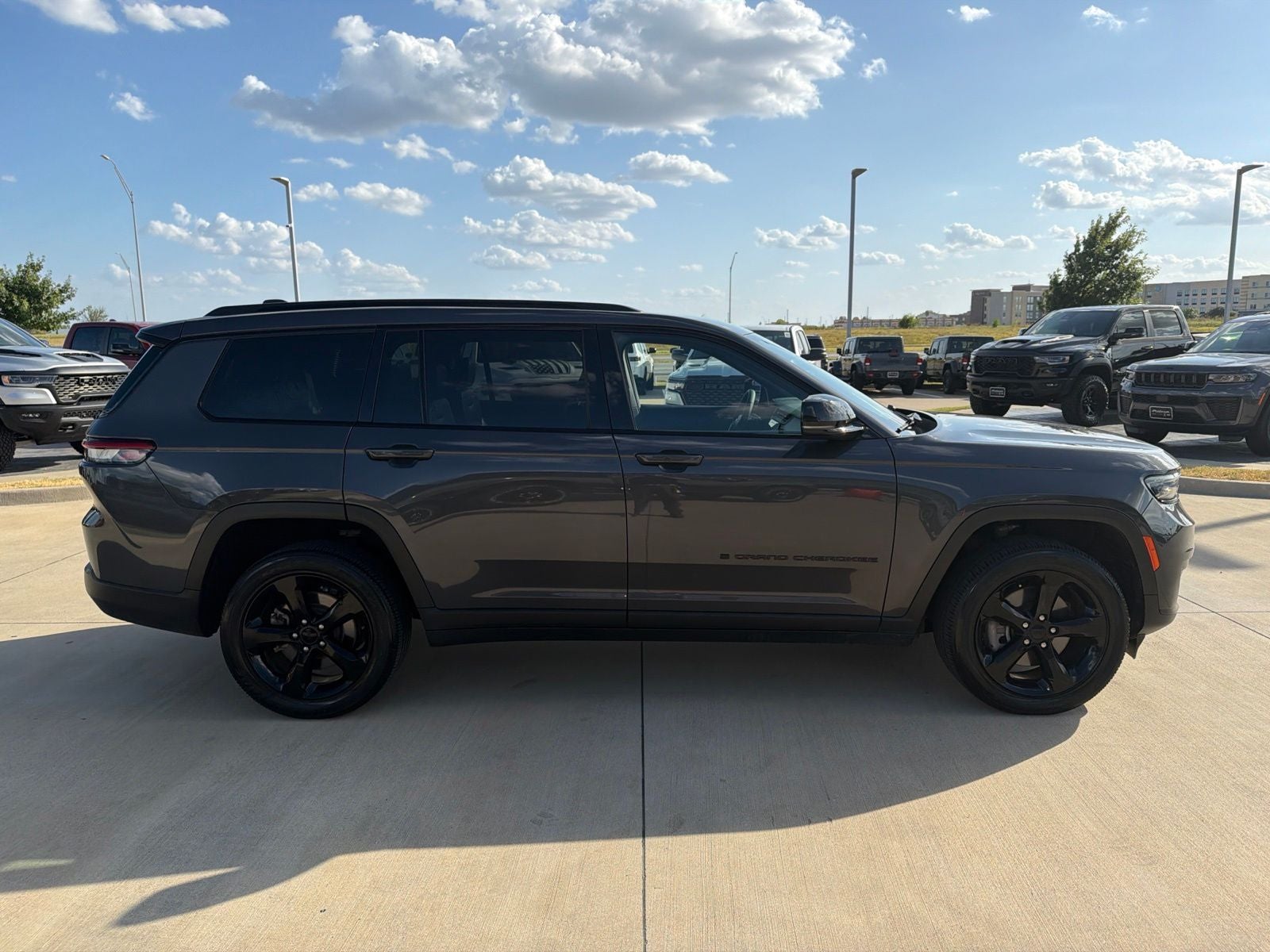 2024 Jeep Grand Cherokee L Altitude 4x4
