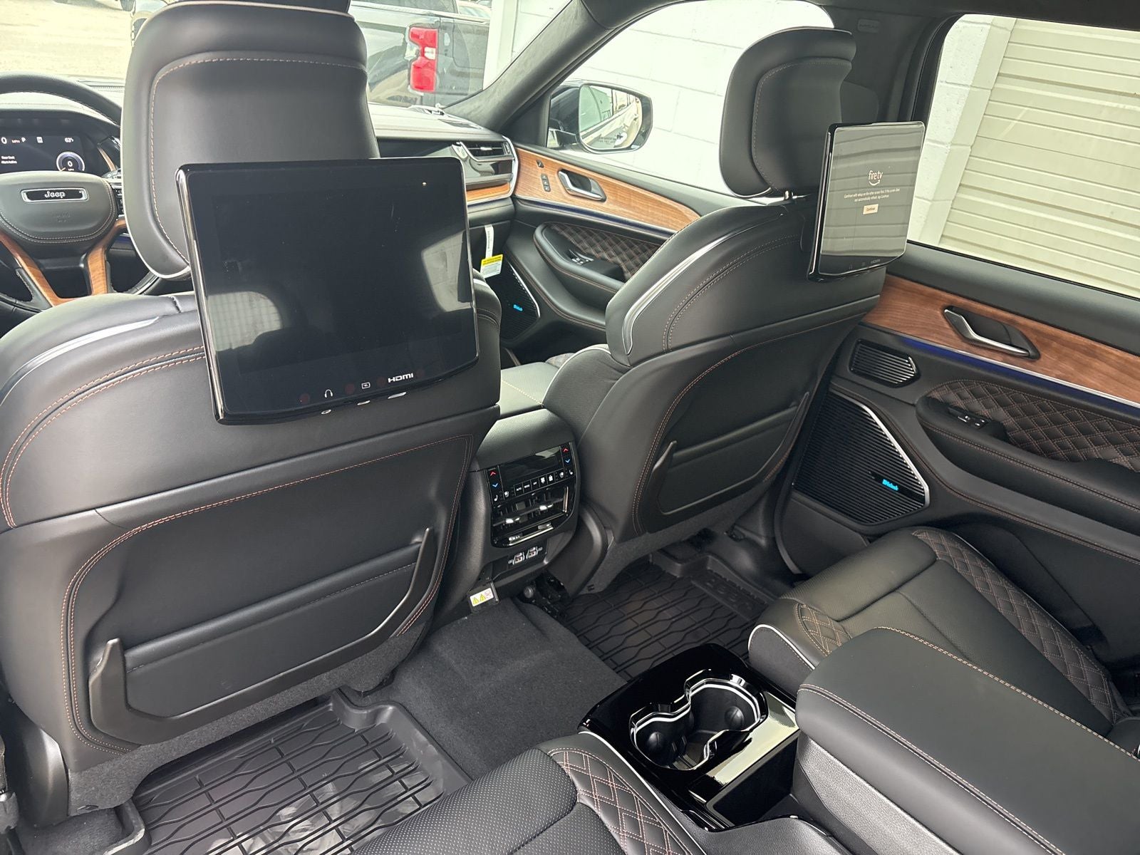 2025 Jeep Grand Cherokee L GRAND CHEROKEE L SUMMIT RESERVE 4X4