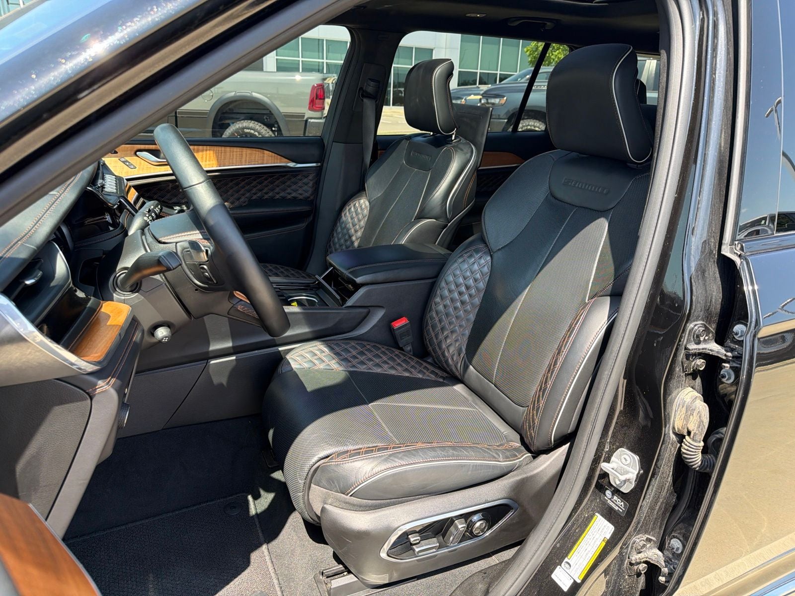 2025 Jeep Grand Cherokee L Summit Reserve 4x4