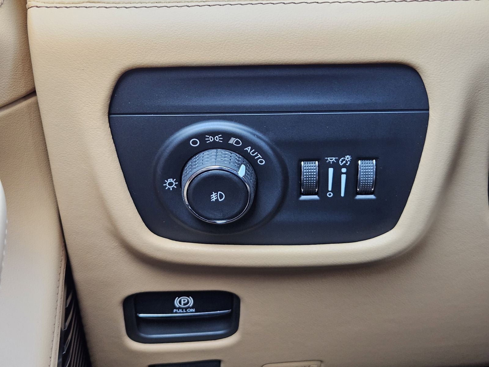 2026 Jeep Grand Cherokee L GRAND CHEROKEE L SUMMIT 4X4