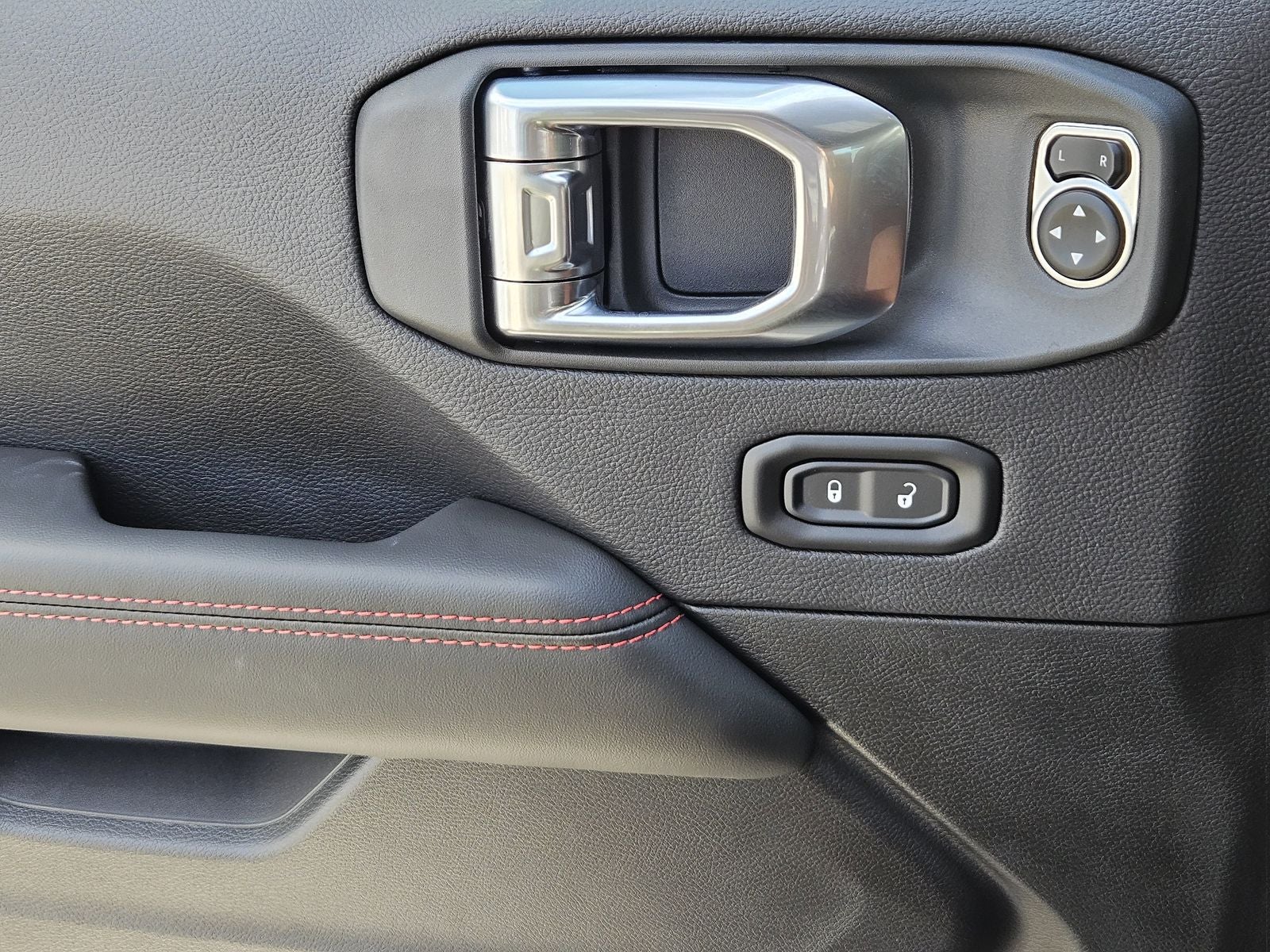 2025 Jeep Wrangler WRANGLER 4-DOOR RUBICON X