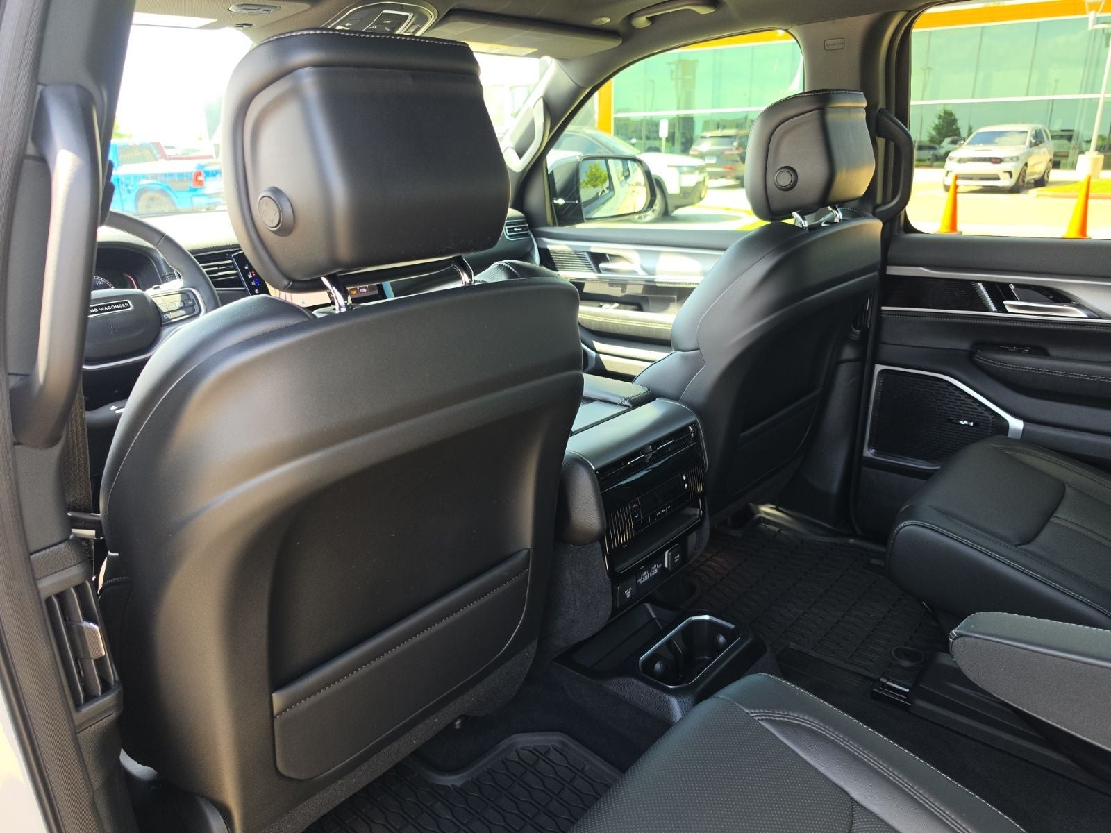 2026 Jeep Grand Wagoneer GRAND WAGONEER UPLAND 4X4