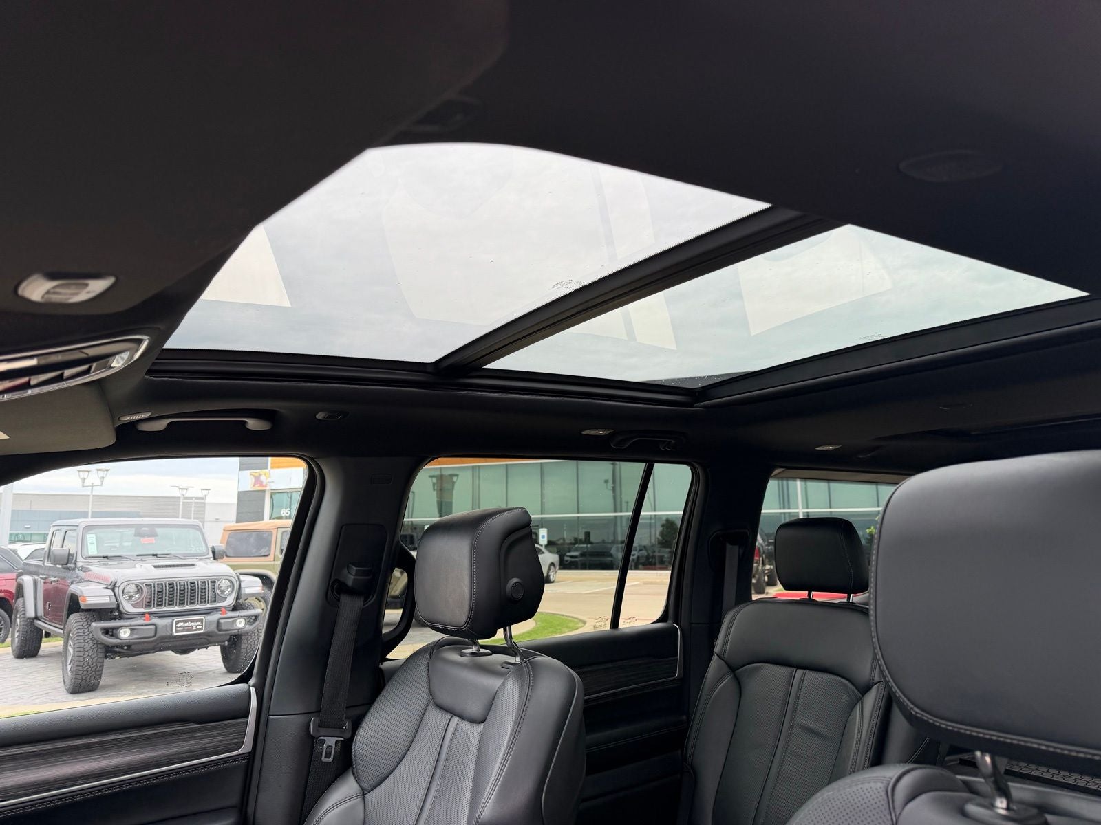2024 Jeep Wagoneer Series III