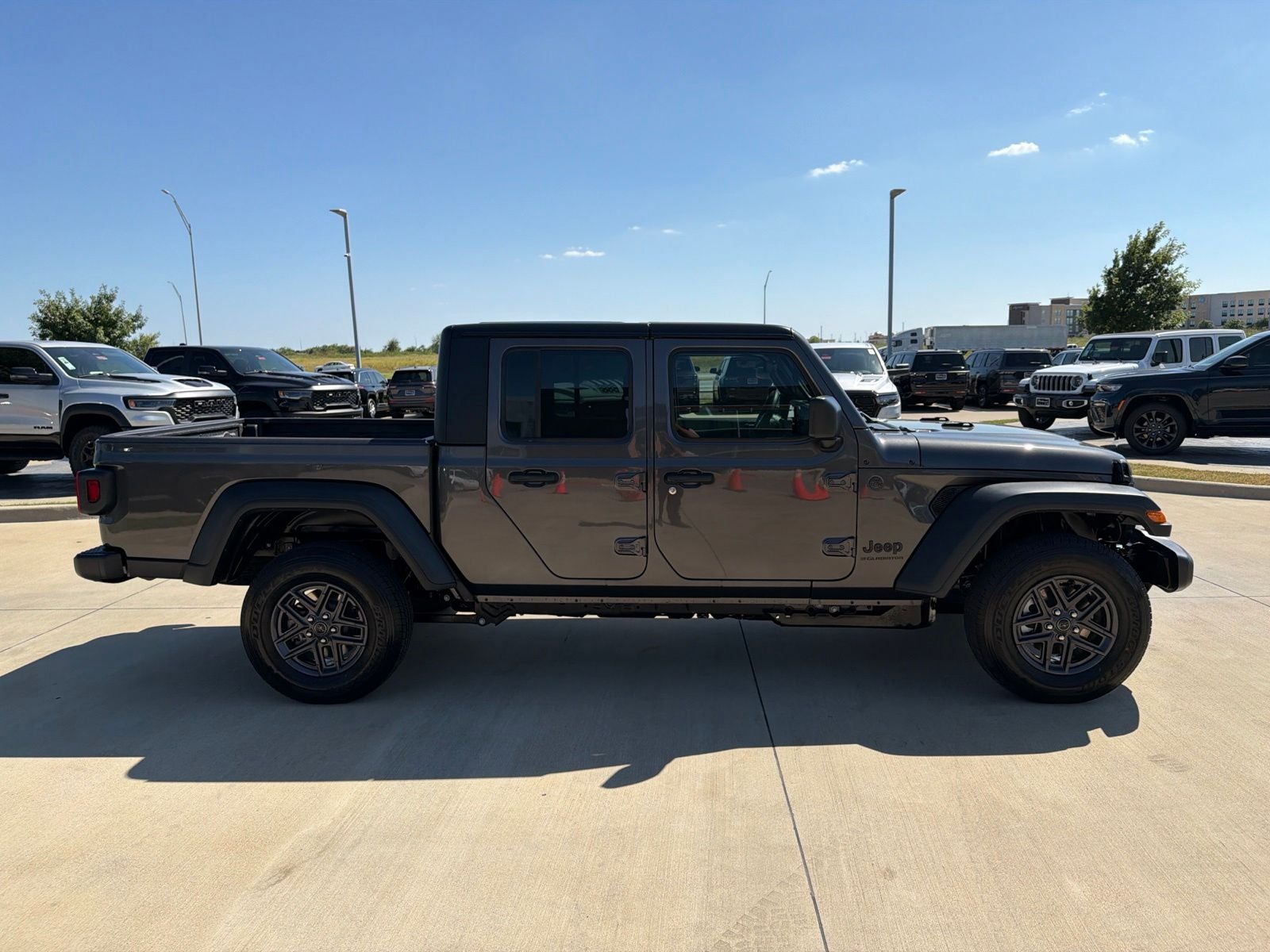 2026 Jeep Gladiator GLADIATOR SPORT 4X4