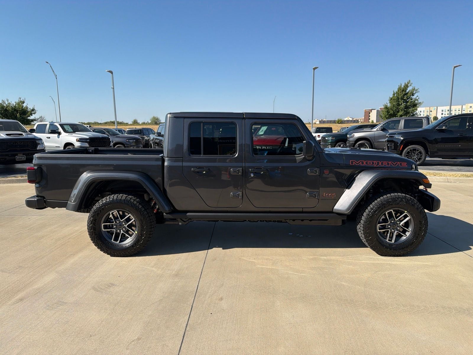 2026 Jeep Gladiator GLADIATOR MOJAVE 4X4