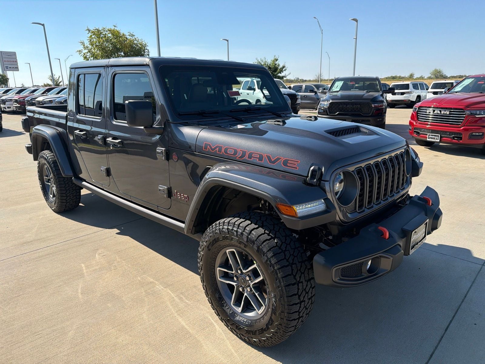 2026 Jeep Gladiator GLADIATOR MOJAVE 4X4