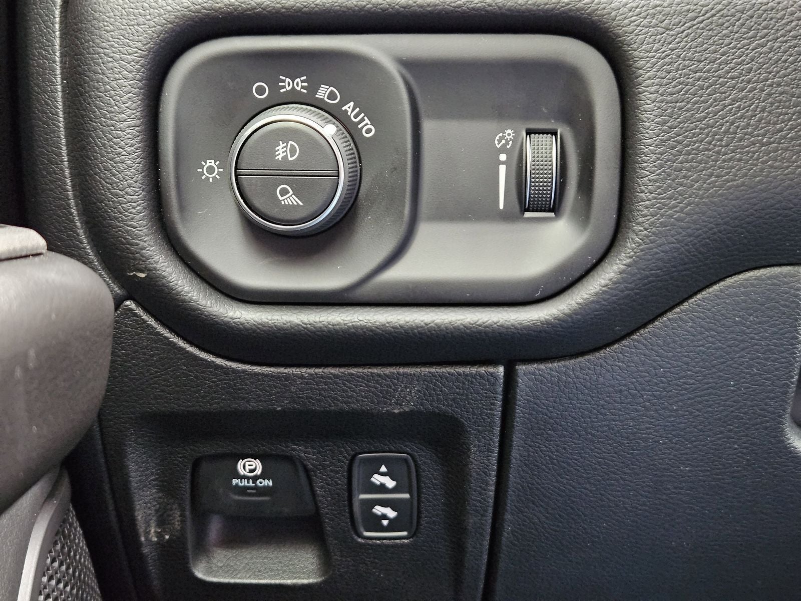 2026 RAM Ram 1500 RAM 1500 LONE STAR CREW CAB 4X2 5'7' BOX