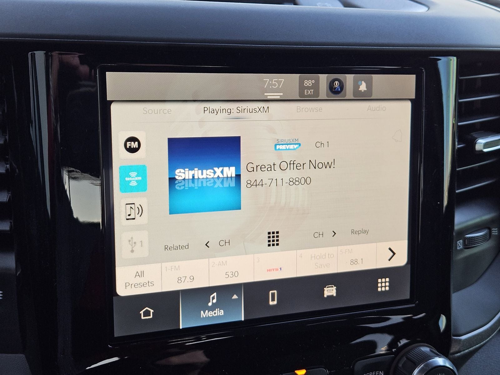 2026 RAM Ram 1500 RAM 1500 EXPRESS CREW CAB 4X2 5'7' BOX