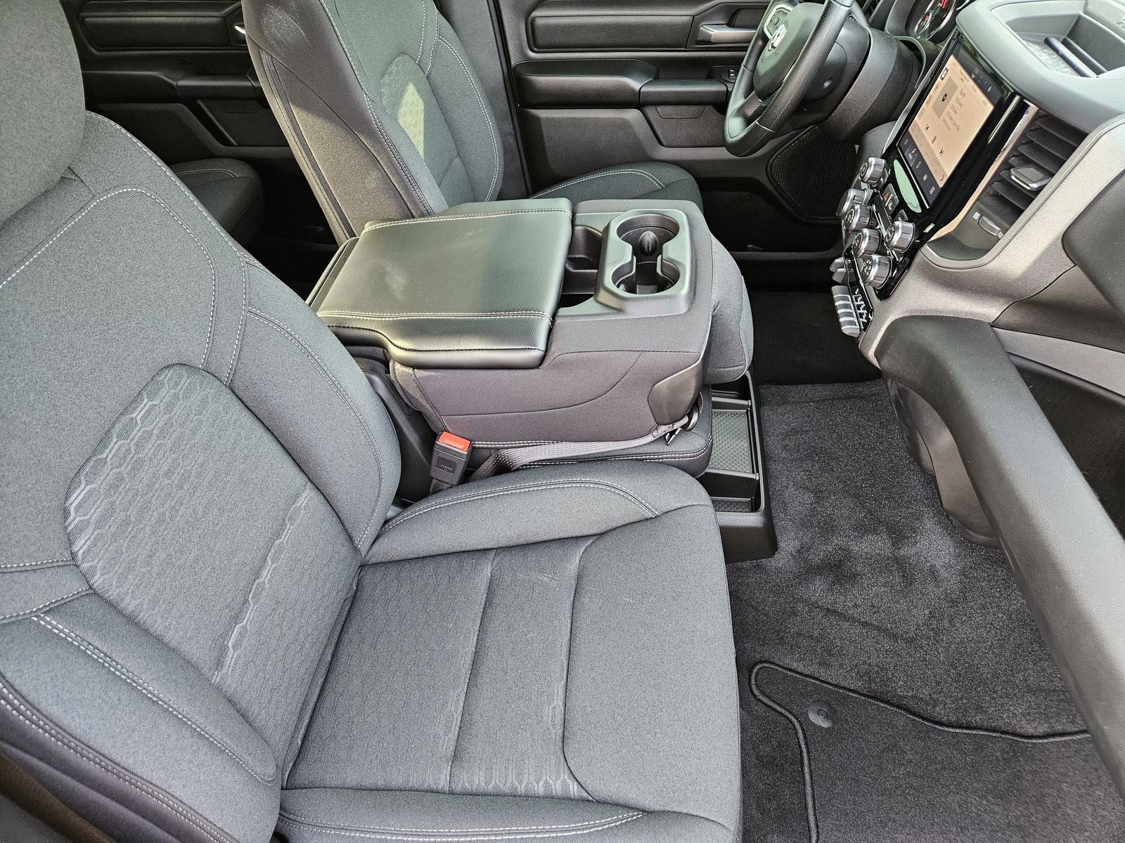 2026 RAM Ram 1500 RAM 1500 EXPRESS CREW CAB 4X2 5'7' BOX