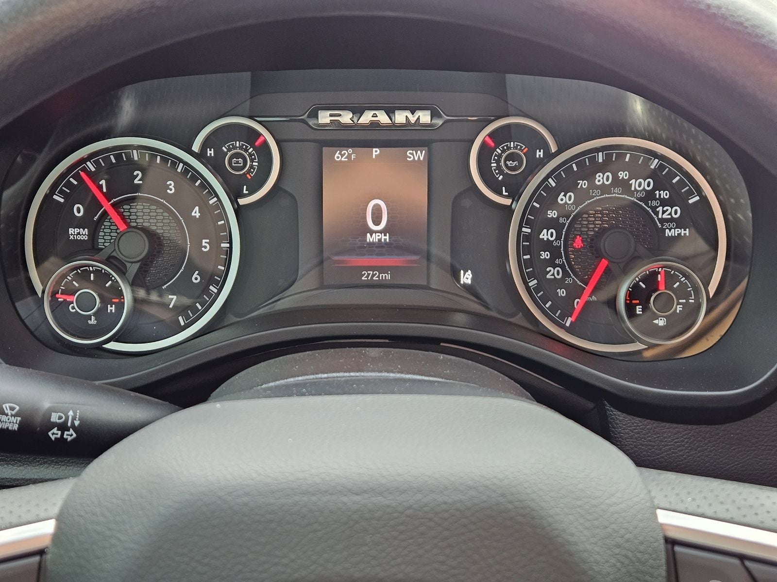 2026 RAM Ram 1500 RAM 1500 EXPRESS CREW CAB 4X2 5'7' BOX