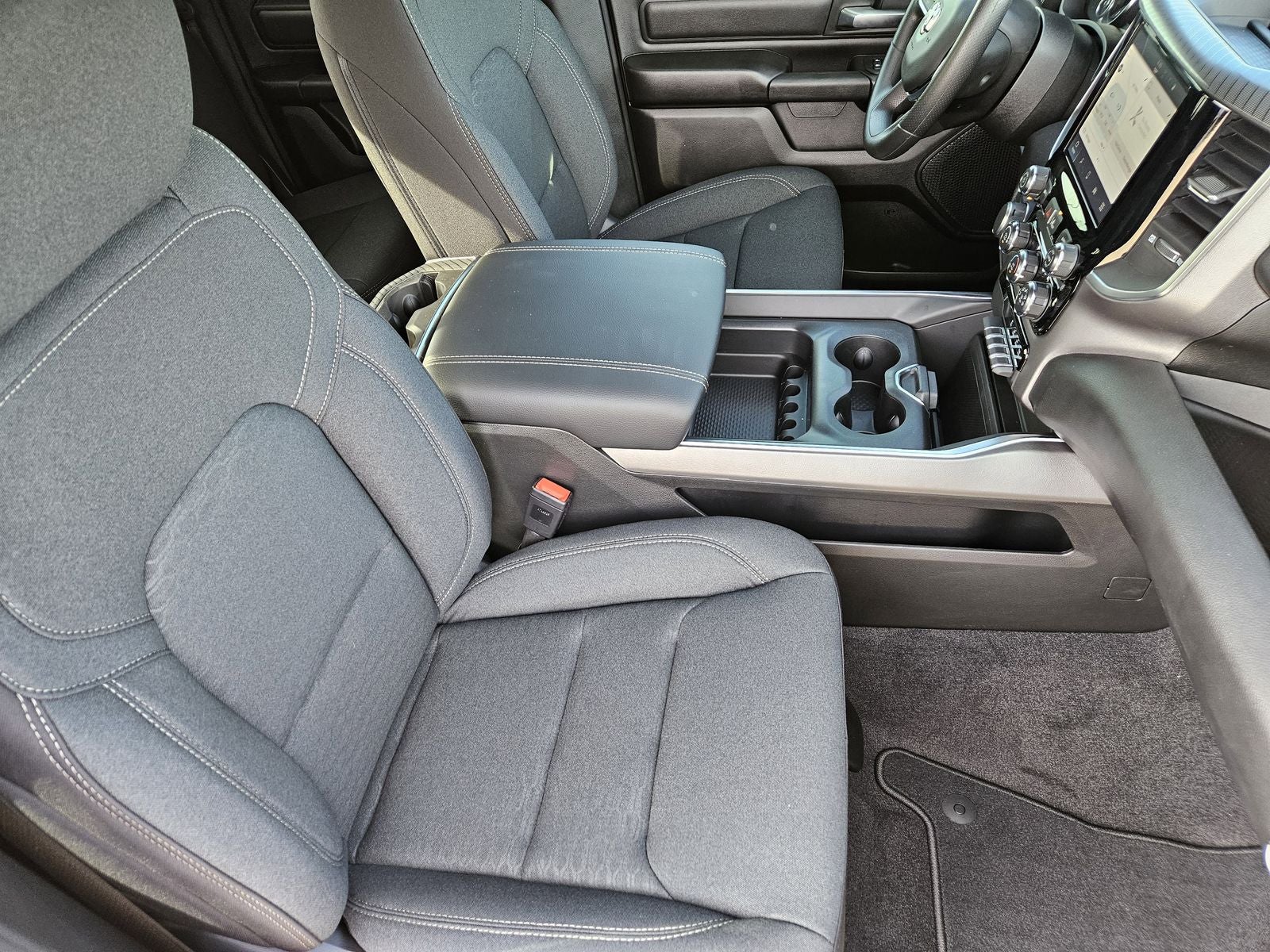 2026 RAM Ram 1500 RAM 1500 EXPRESS QUAD CAB 4X4 6'4' BOX