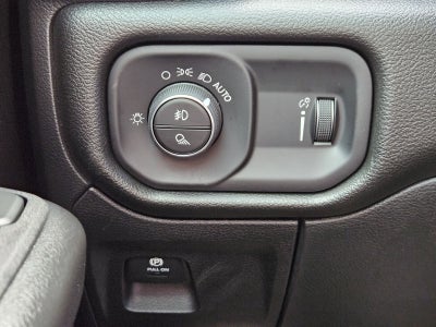 2026 RAM Ram 1500 RAM 1500 EXPRESS QUAD CAB 4X4 6'4' BOX