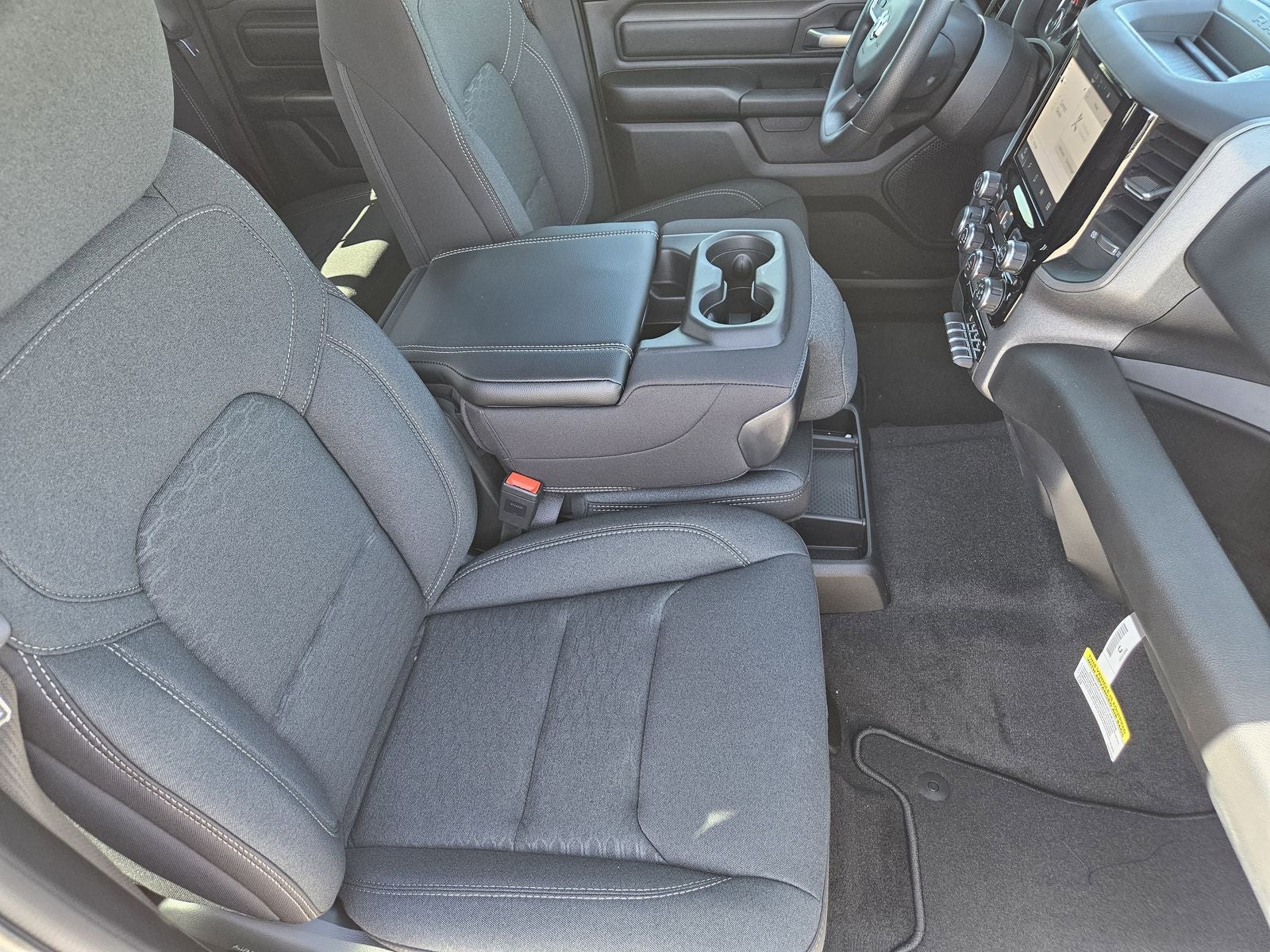 2026 RAM Ram 1500 RAM 1500 TRADESMAN QUAD CAB 4X2 6'4' BOX