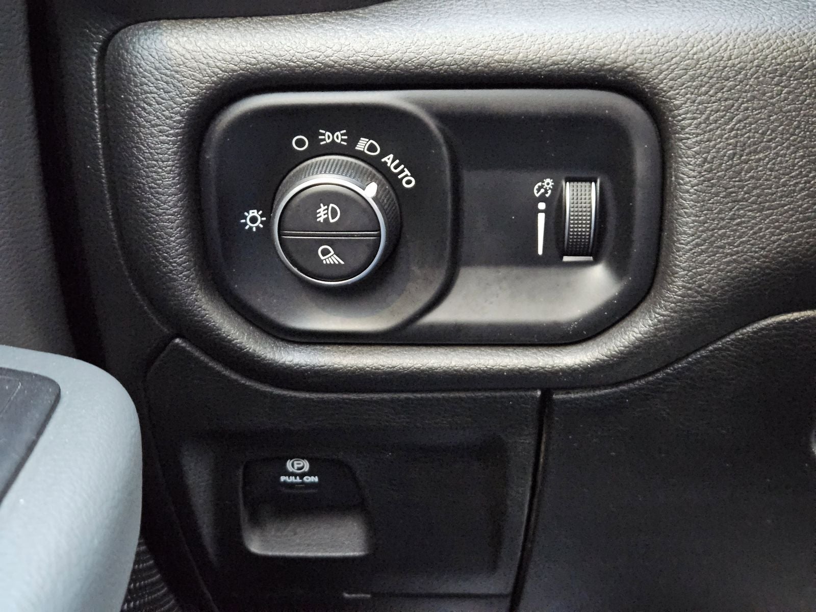 2020 RAM Ram 1500 Big Horn Quad Cab 4x4 6'4' Box