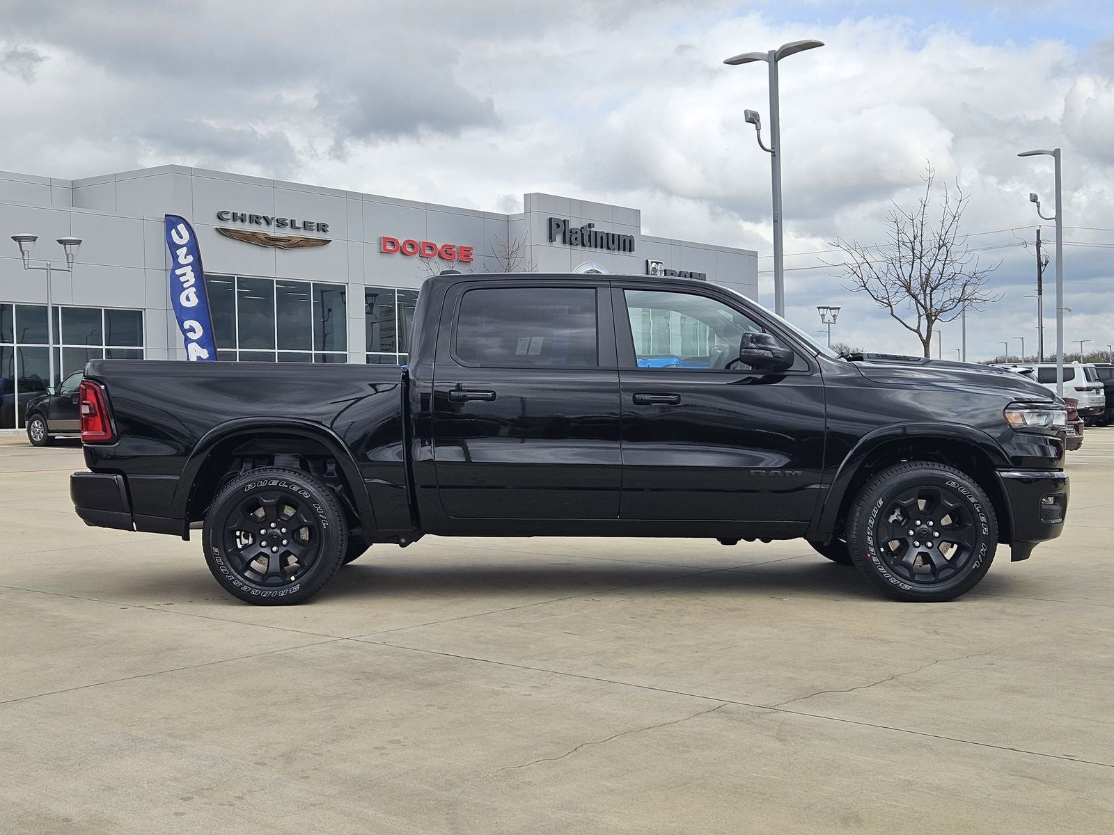 2026 RAM Ram 1500 RAM 1500 LONE STAR CREW CAB 4X4 5'7' BOX