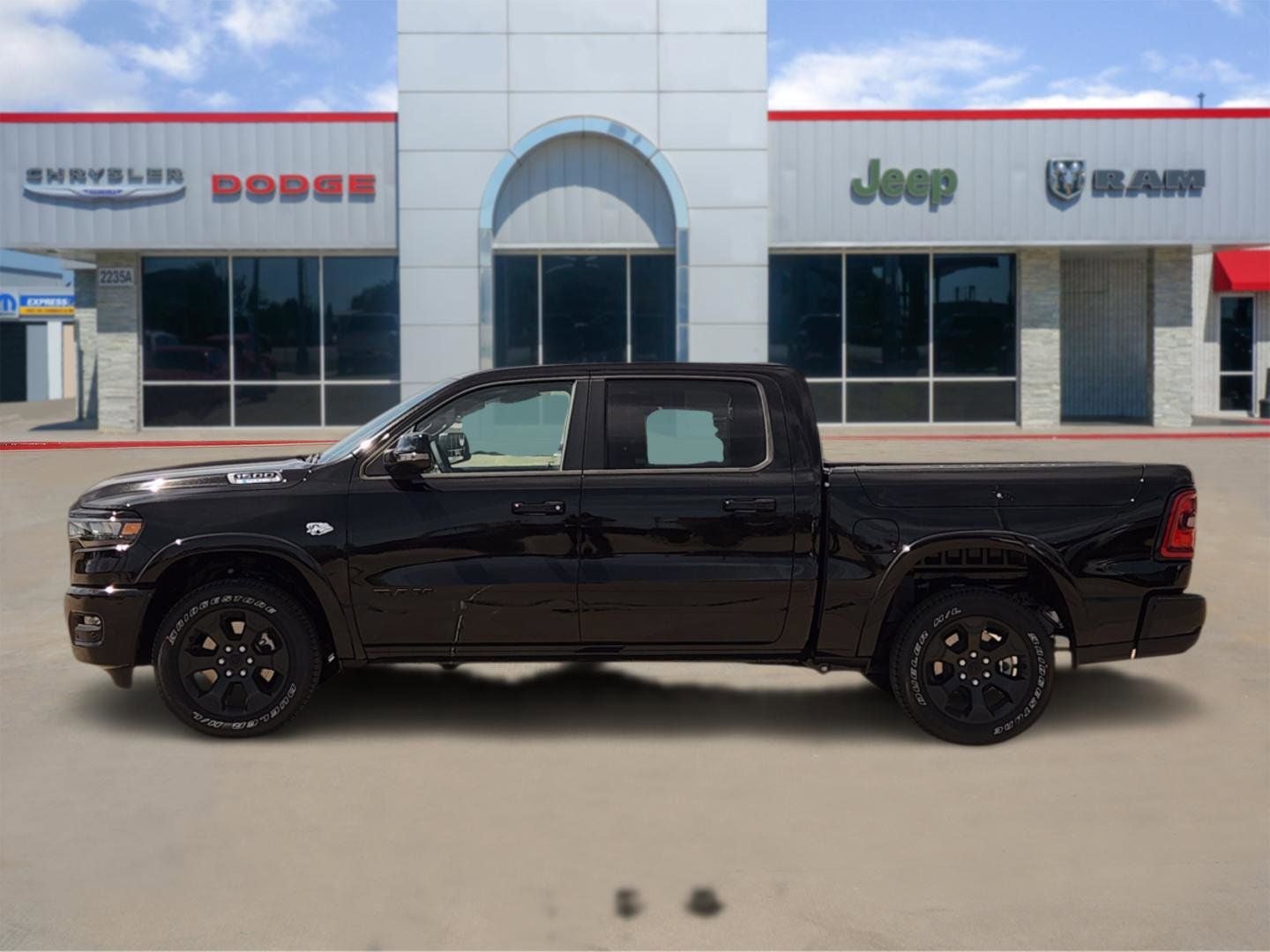 2026 RAM Ram 1500 RAM 1500 LONE STAR CREW CAB 4X4 5'7' BOX