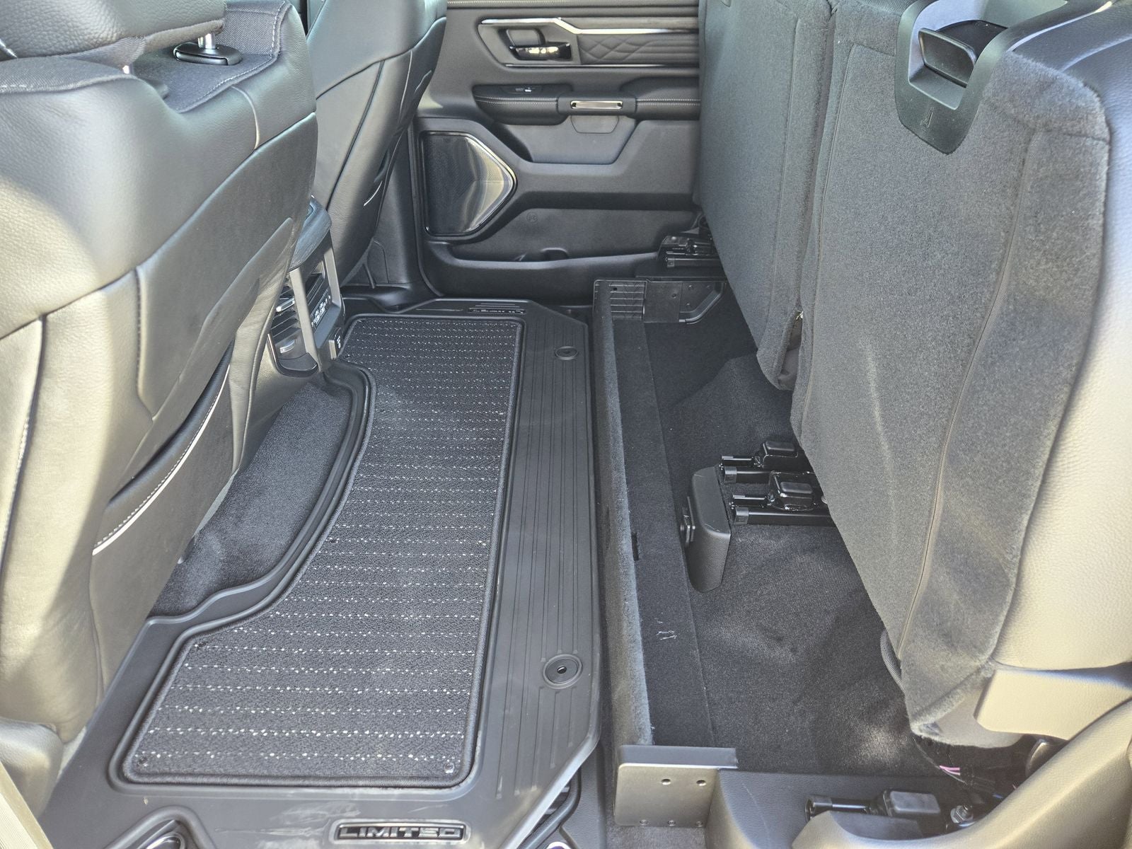 2026 RAM Ram 1500 RAM 1500 LIMITED CREW CAB 4X4 5'7' BOX