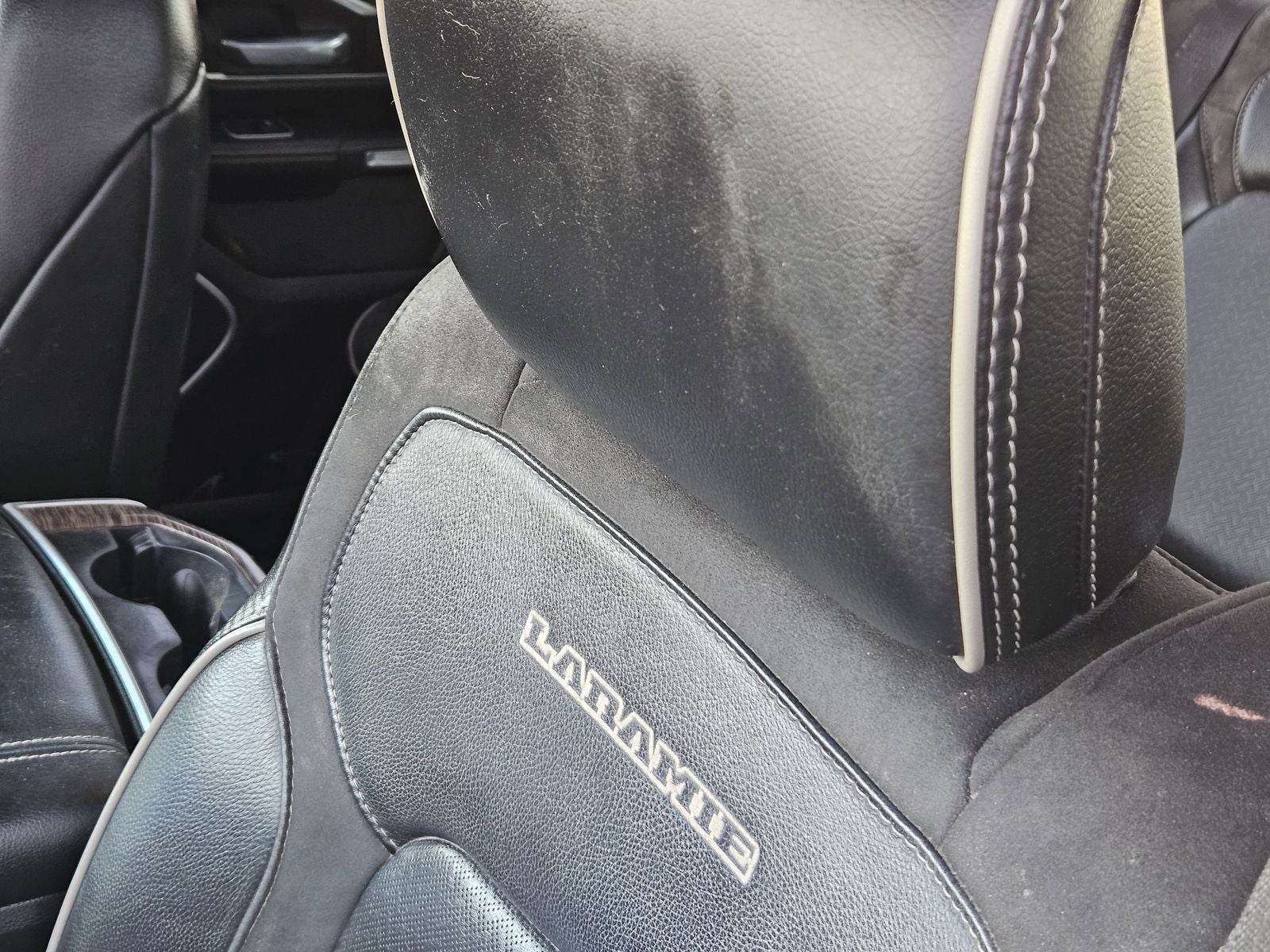 2020 RAM Ram 1500 Laramie Crew Cab 4x4 5'7' Box