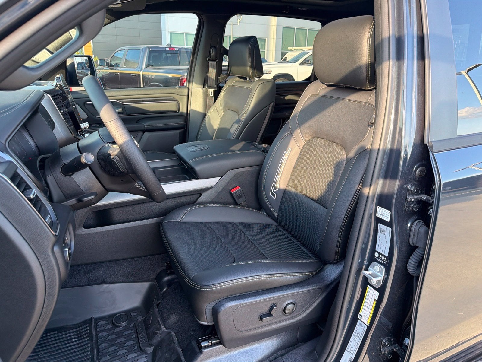 2027 RAM Ram 1500 RAM 1500 REBEL CREW CAB 4X4 5'7' BOX