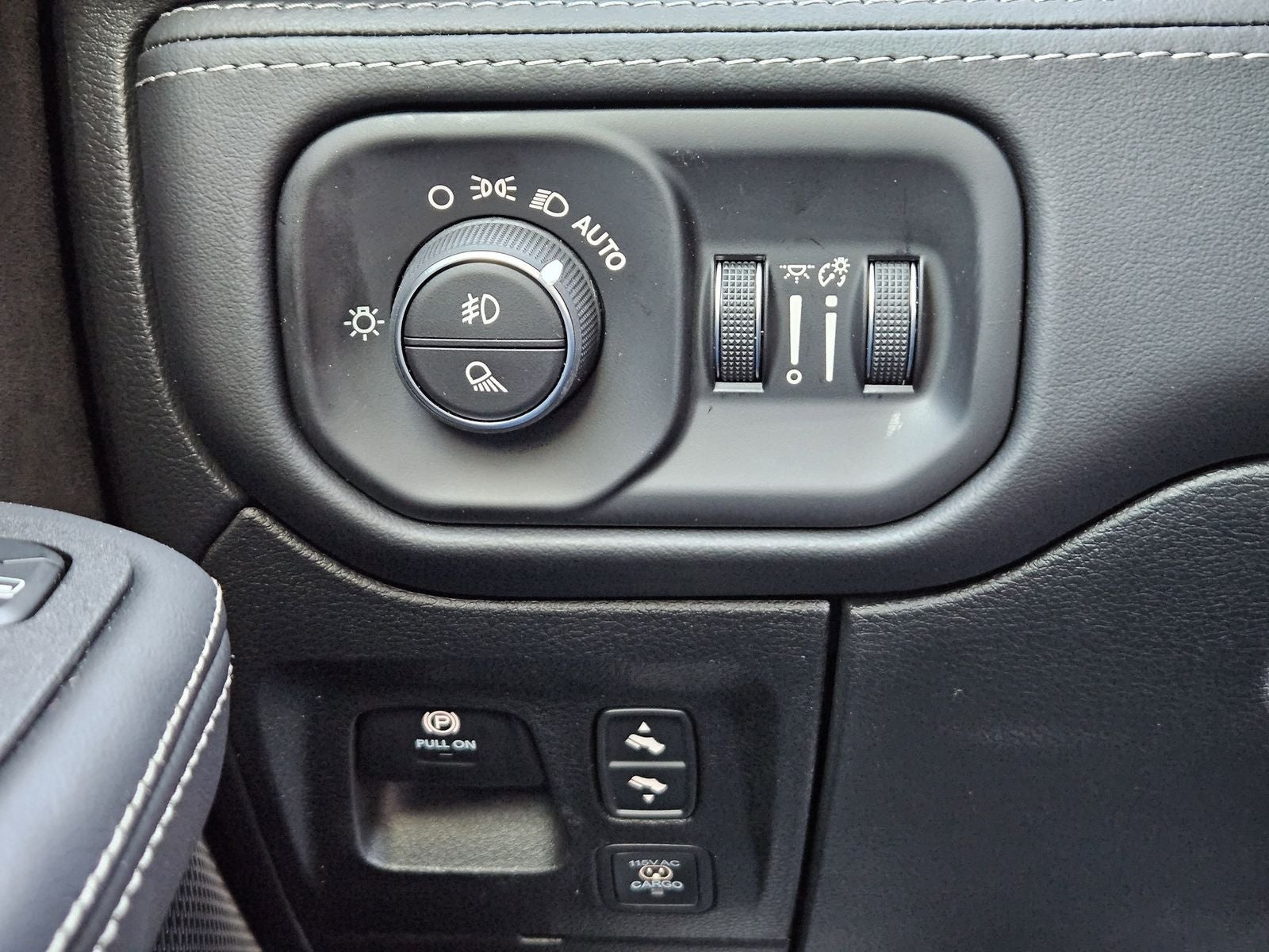 2026 RAM Ram 1500 RAM 1500 RHO CREW CAB 4X4 5'7' BOX