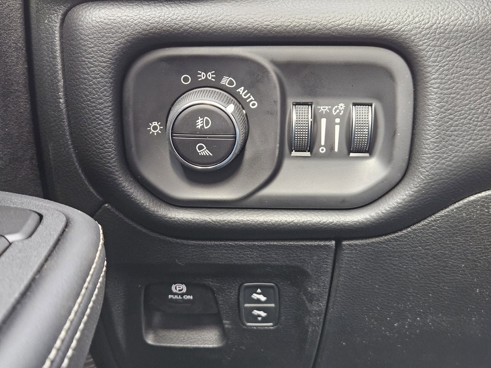 2026 RAM Ram 1500 RAM 1500 RHO CREW CAB 4X4 5'7' BOX