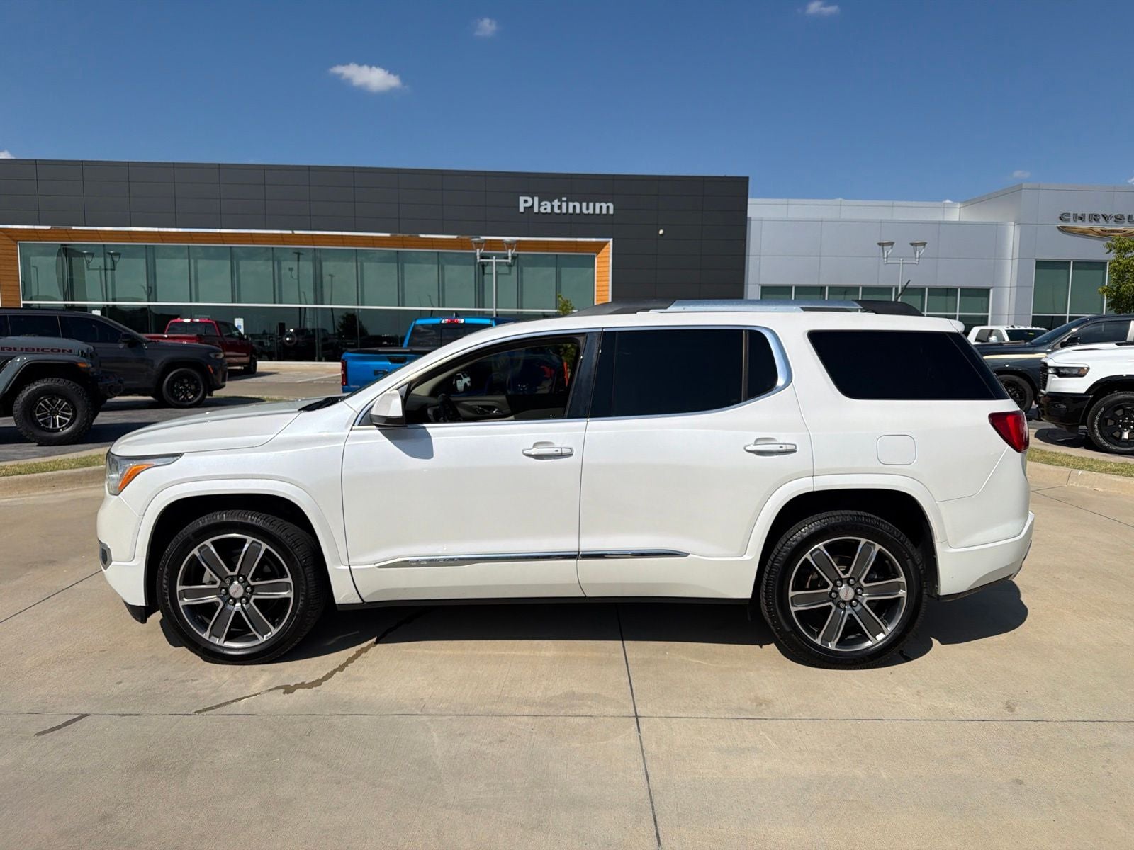 Used 2019 GMC Acadia Denali with VIN 1GKKNPLS6KZ141237 for sale in Terrell, TX