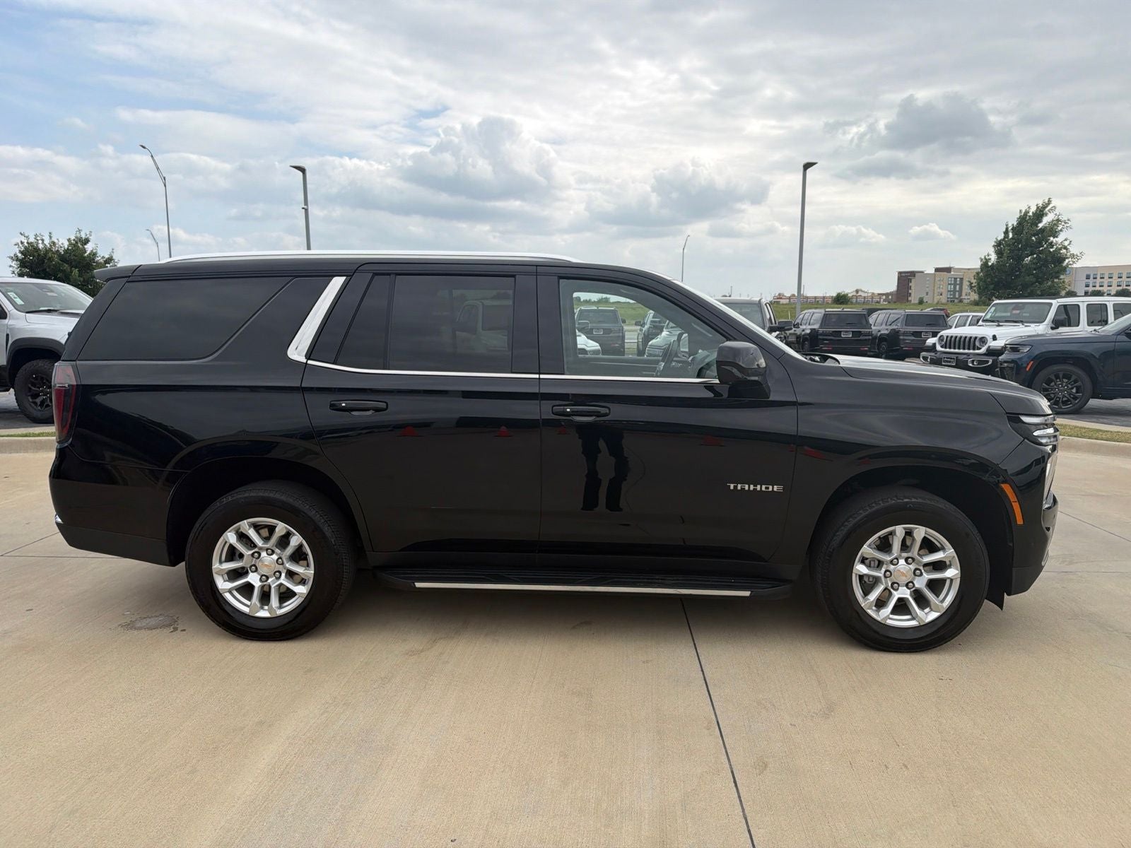 2025 Chevrolet Tahoe 2WD LT