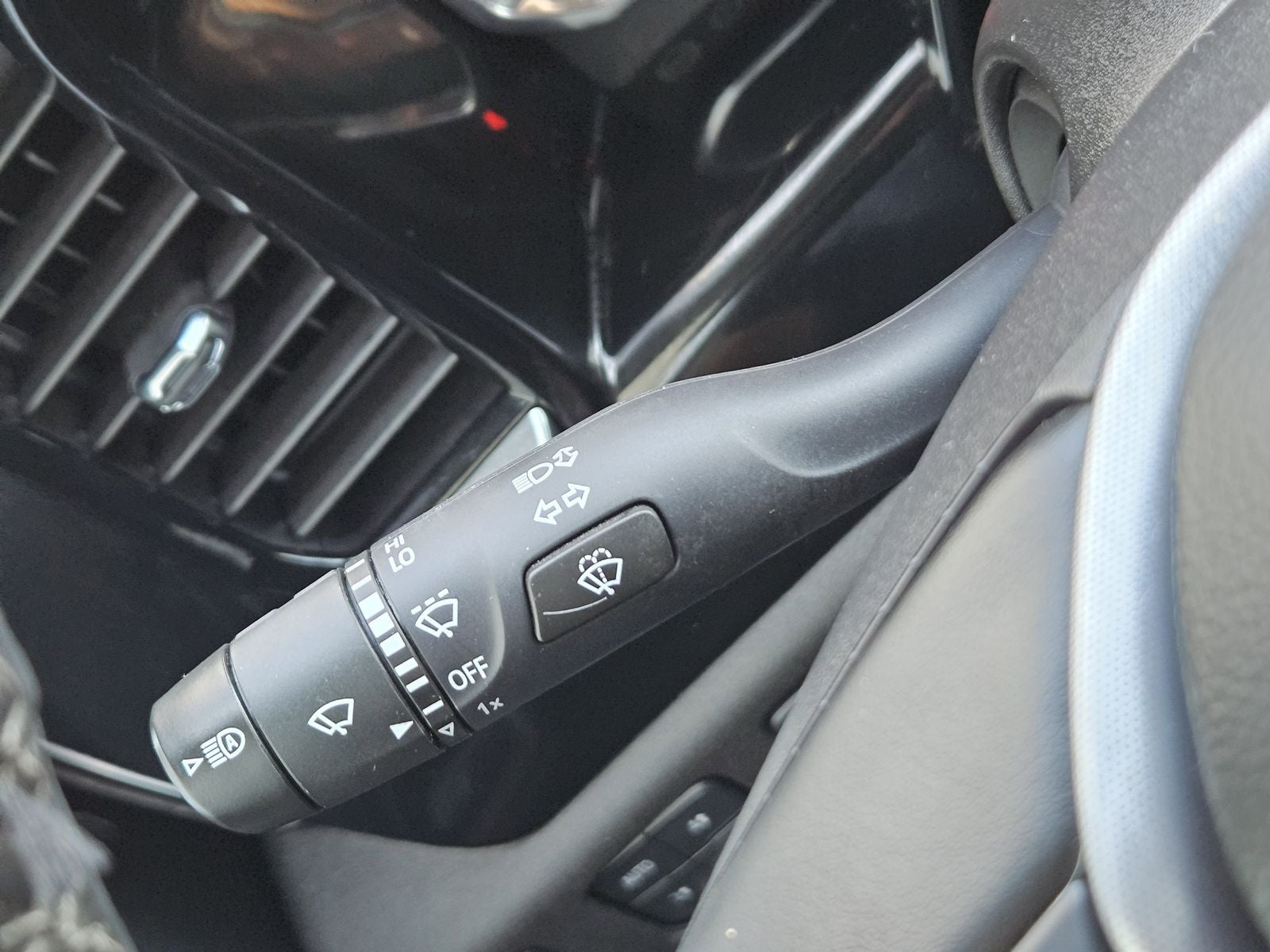 2024 GMC Sierra 2500HD 4WD Crew Cab Standard Bed SLT