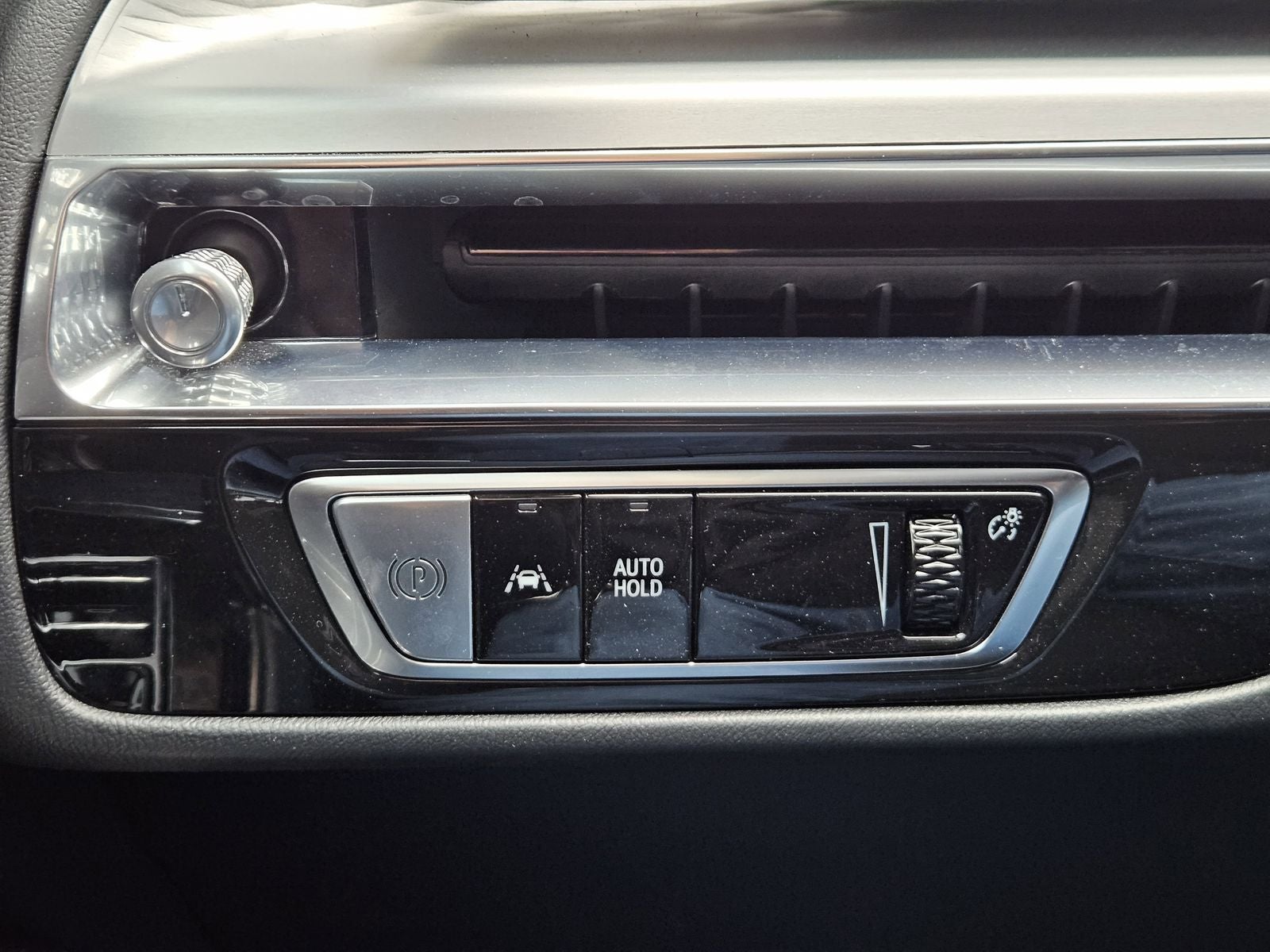 2024 Cadillac LYRIQ Luxury w/1SC