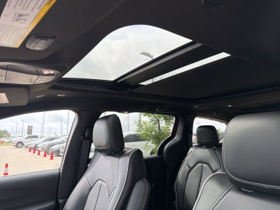 2027 Chrysler Pacifica PACIFICA LIMITED