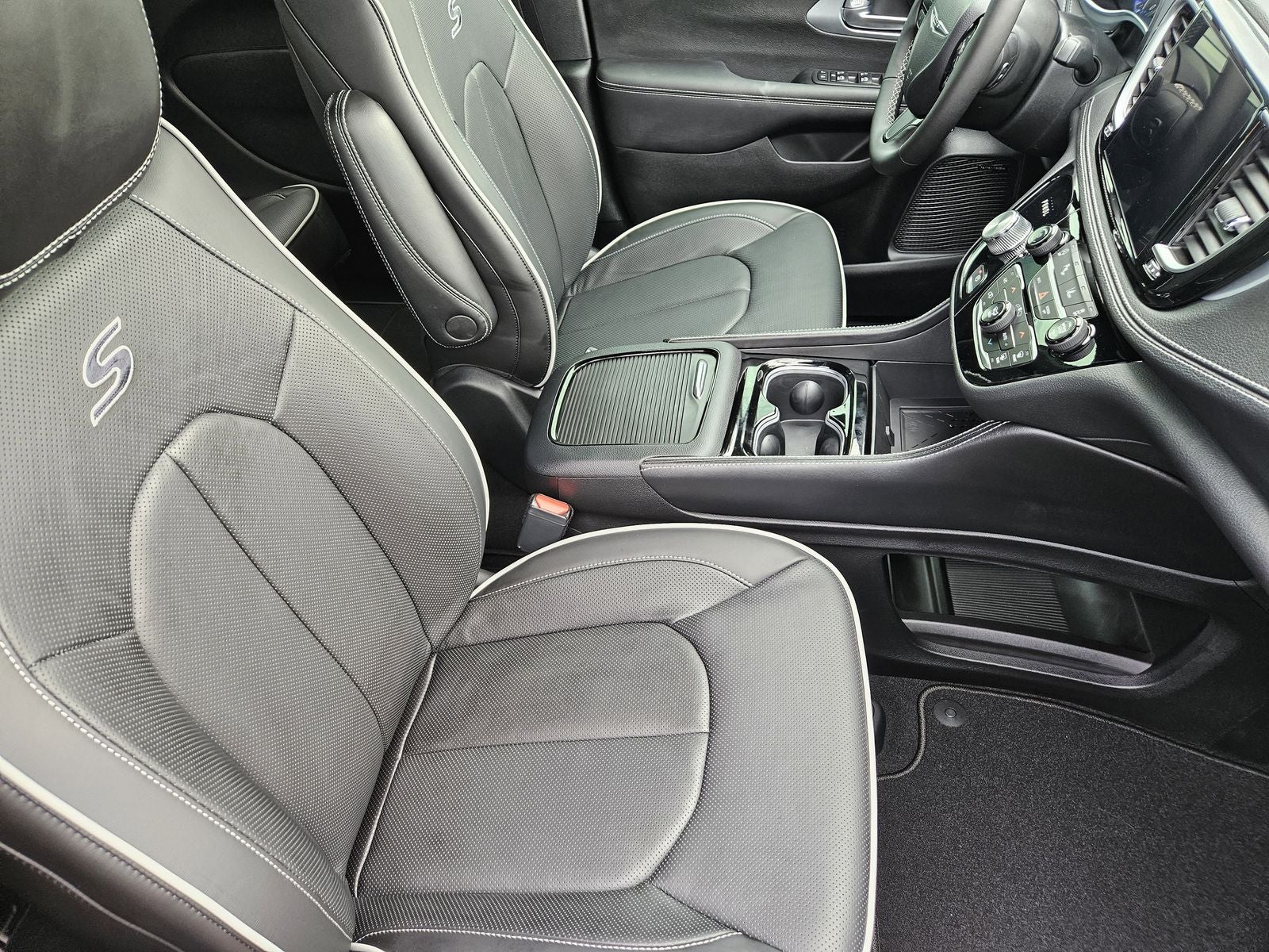 2026 Chrysler Pacifica PACIFICA LIMITED AWD