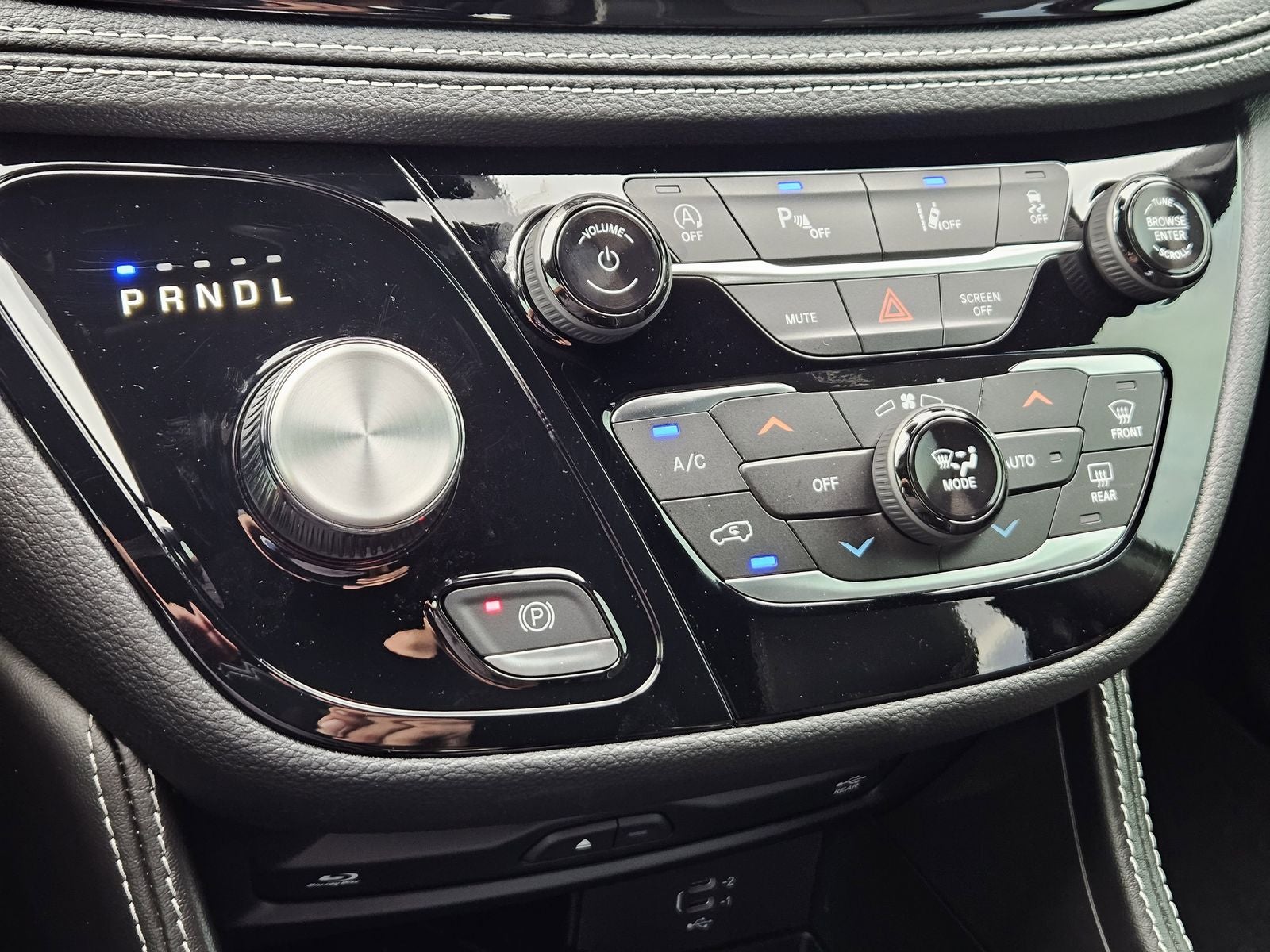 2026 Chrysler Pacifica PACIFICA LIMITED AWD