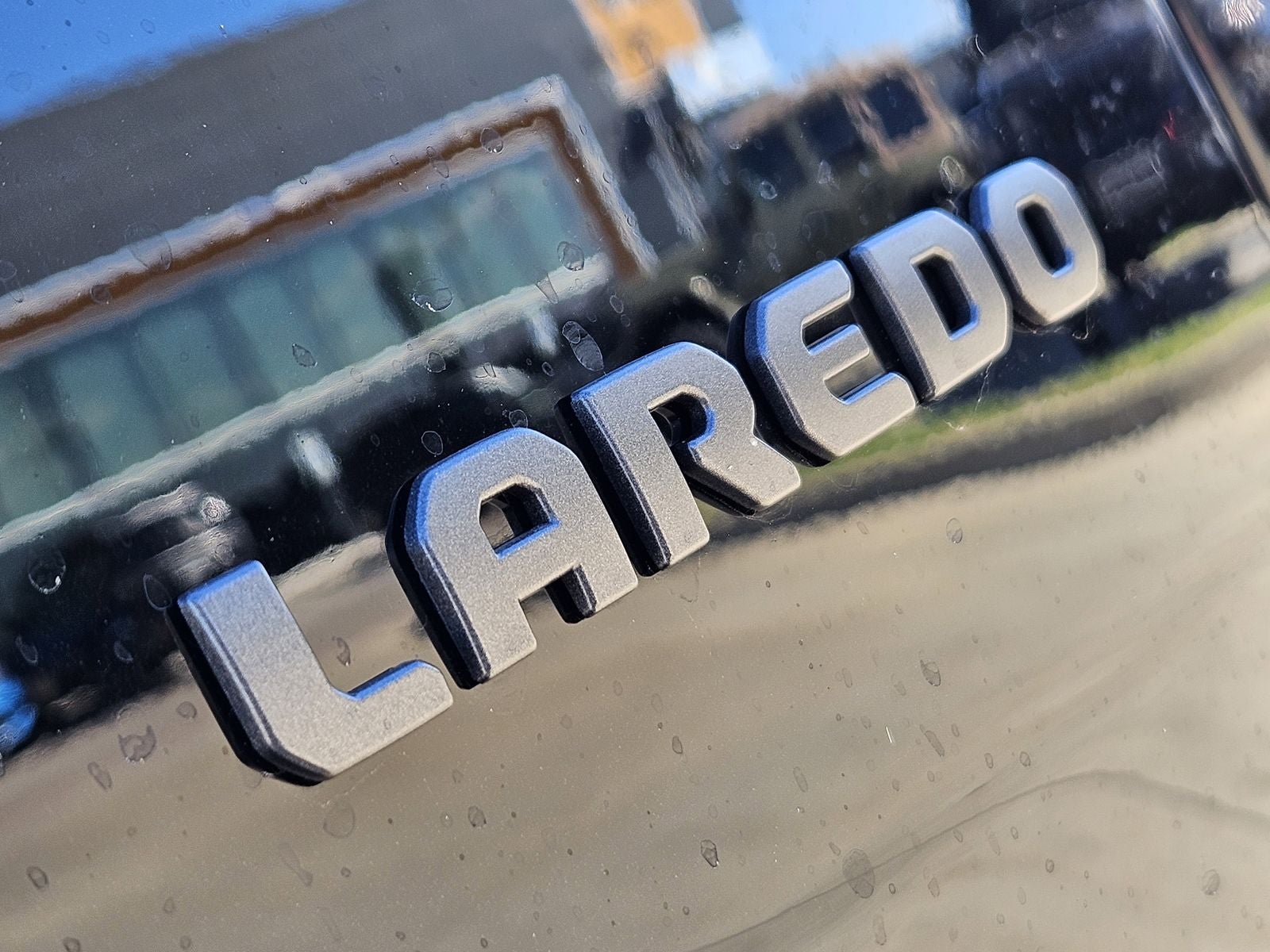 2026 Jeep Cherokee CHEROKEE LAREDO 4X4