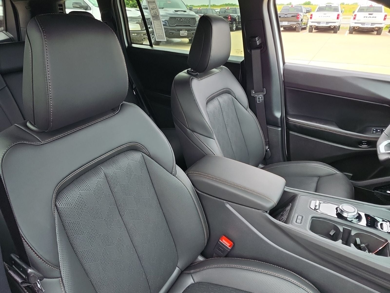 2026 Jeep Cherokee CHEROKEE OVERLAND 4X4