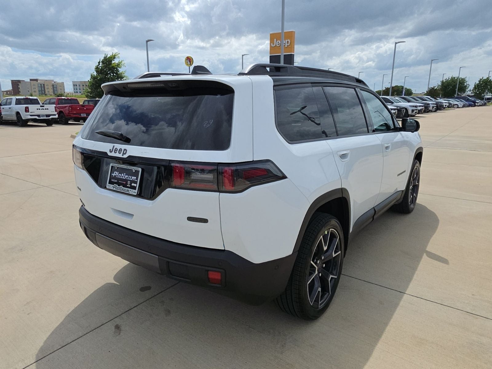 2026 Jeep Cherokee CHEROKEE OVERLAND 4X4