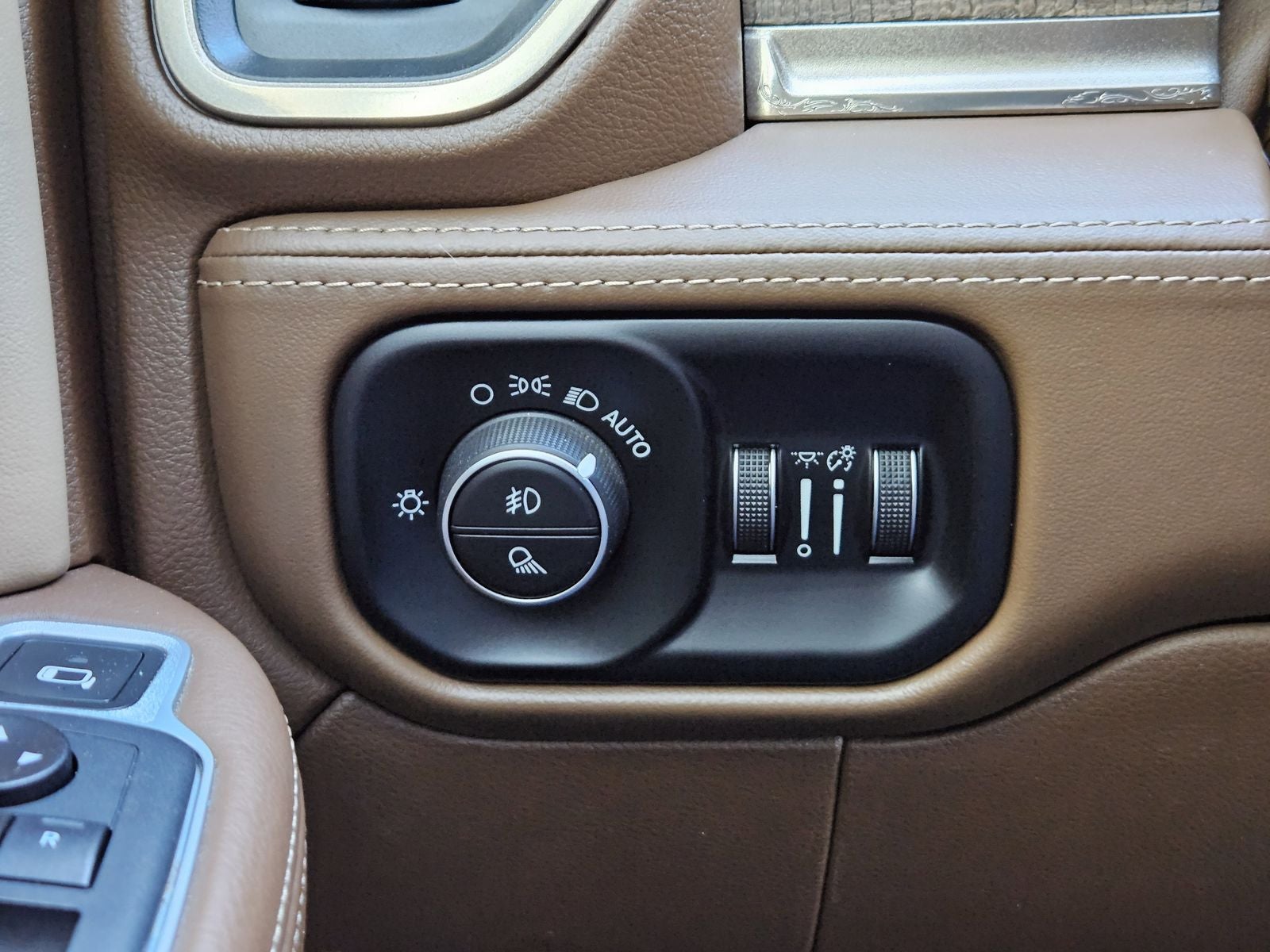 2019 RAM Ram 3500 Longhorn Mega Cab 4x4 6'4' Box