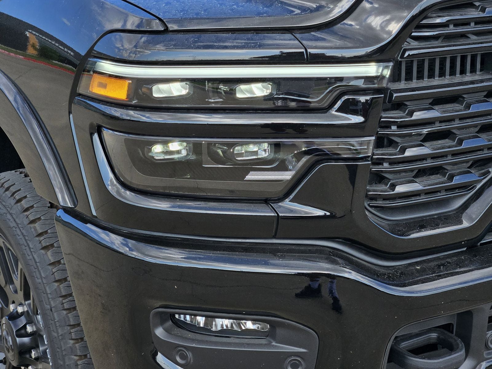 2026 RAM Ram 3500 RAM 3500 LIMITED MEGA CAB 4X4 6'4' BOX