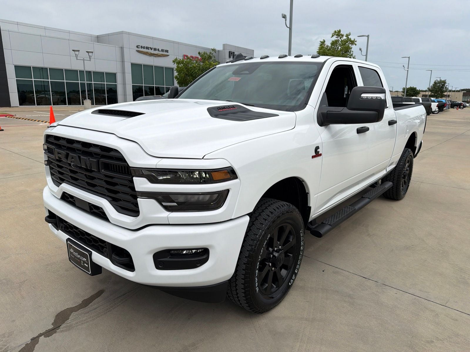 2026 RAM Ram 2500 RAM 2500 BLACK EXPRESS CREW CAB 4X4 6'4' BOX