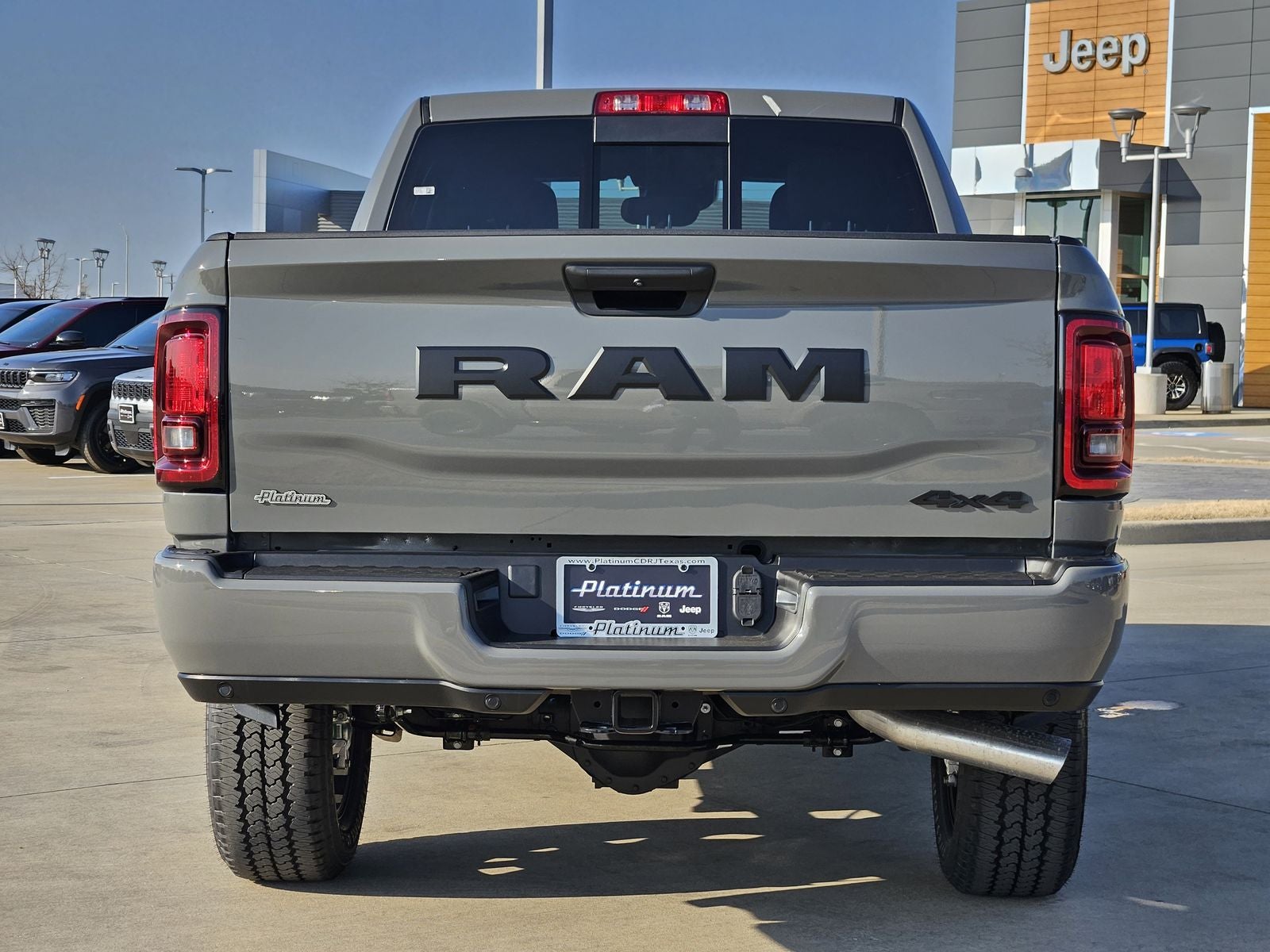 2026 RAM Ram 2500 RAM 2500 BLACK EXPRESS CREW CAB 4X4 6'4' BOX
