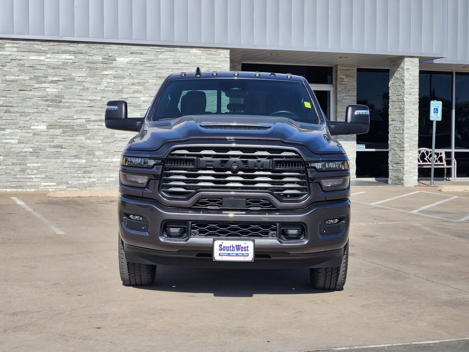 2026 RAM Ram 2500 RAM 2500 BLACK EXPRESS CREW CAB 4X4 6'4' BOX
