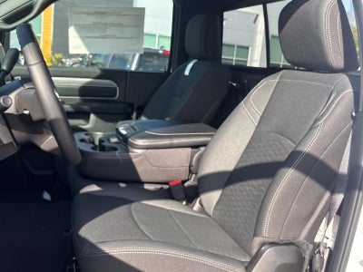 2027 RAM Ram 2500 RAM 2500 TRADESMAN REGULAR CAB 4X4 8' BOX